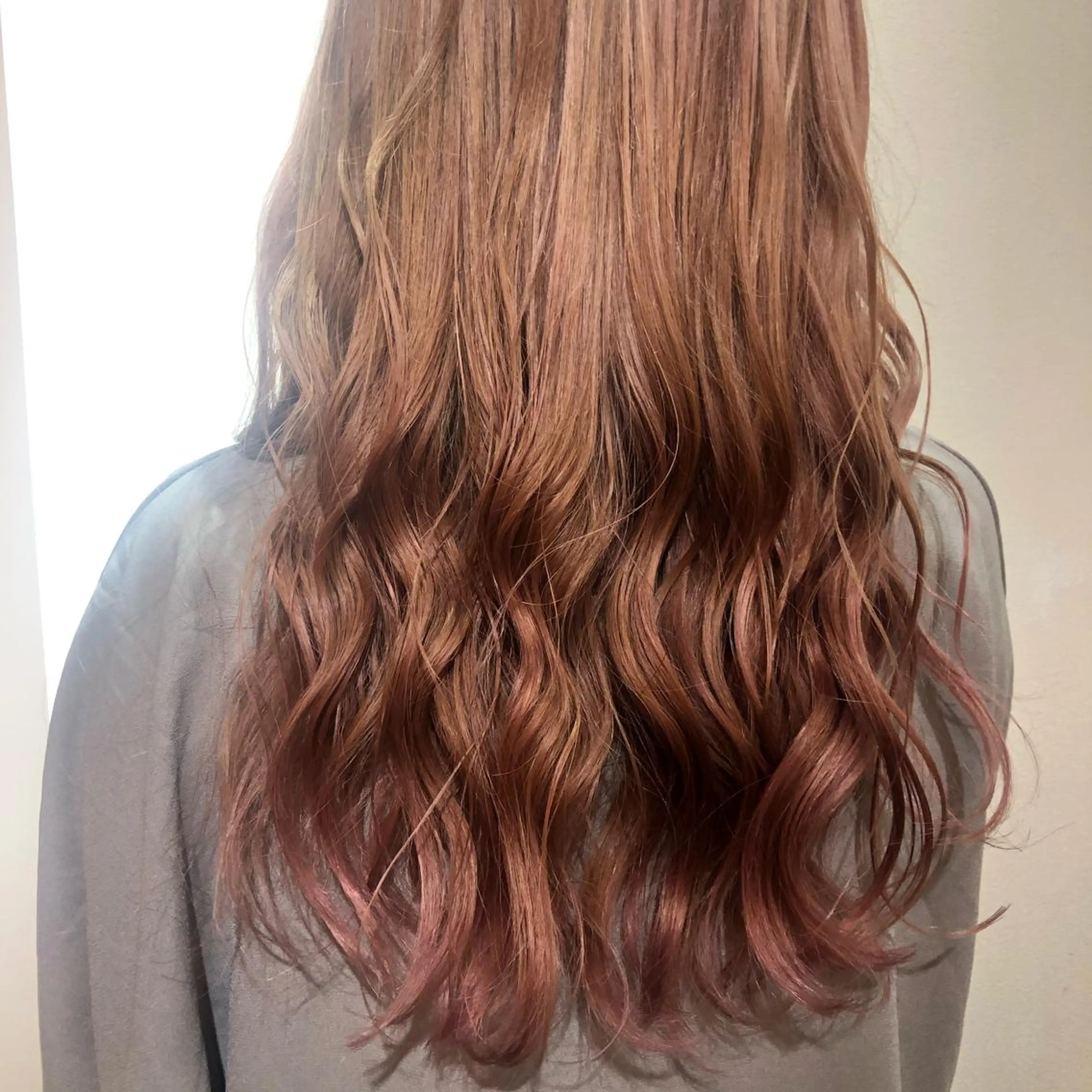 カラー ピンクカラー ヘアカラー トリートメント FERIAあべの KARINのヘアスタイル