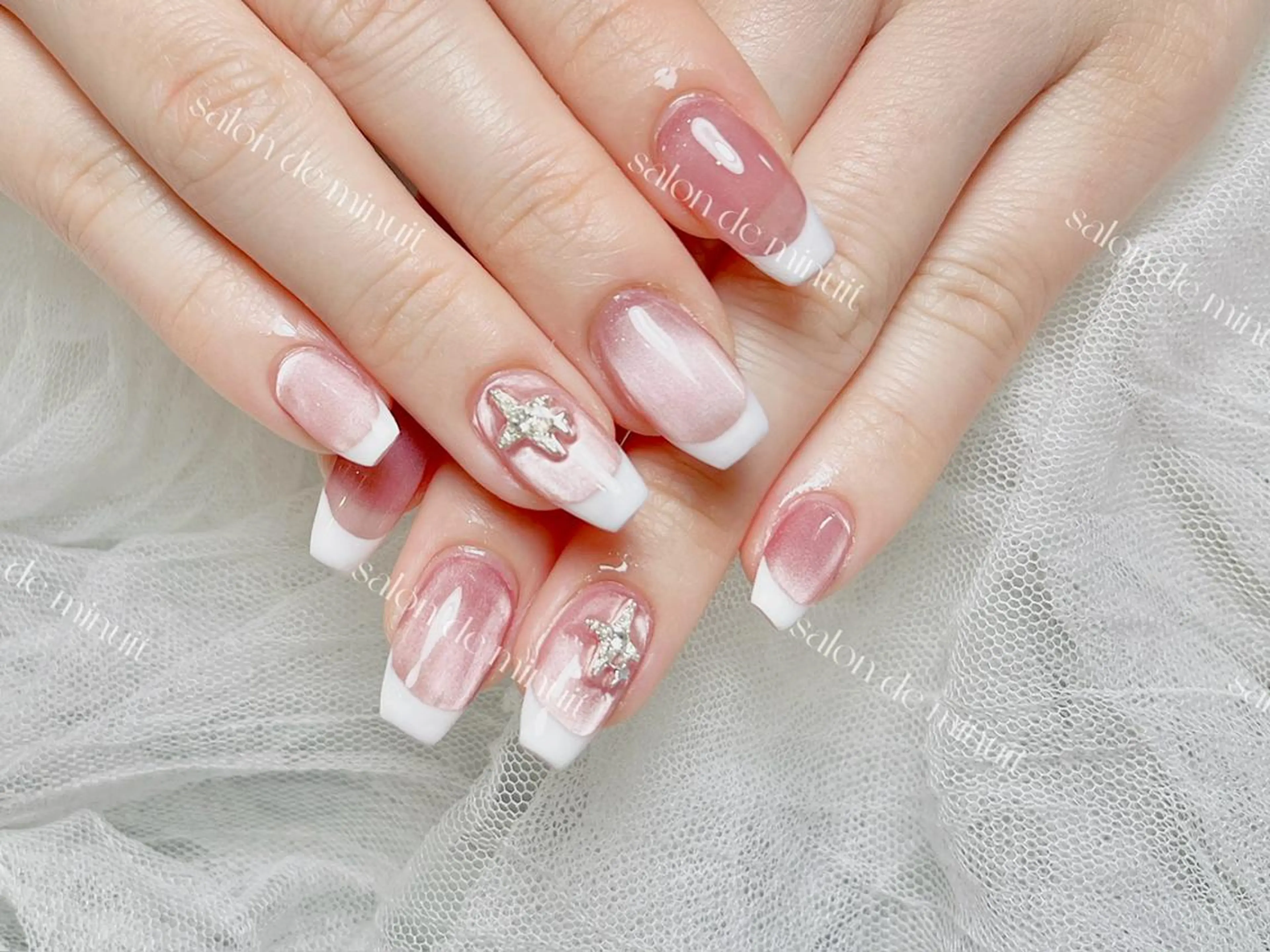 ネイル Salon de Minuit🦩のネイルデザイン