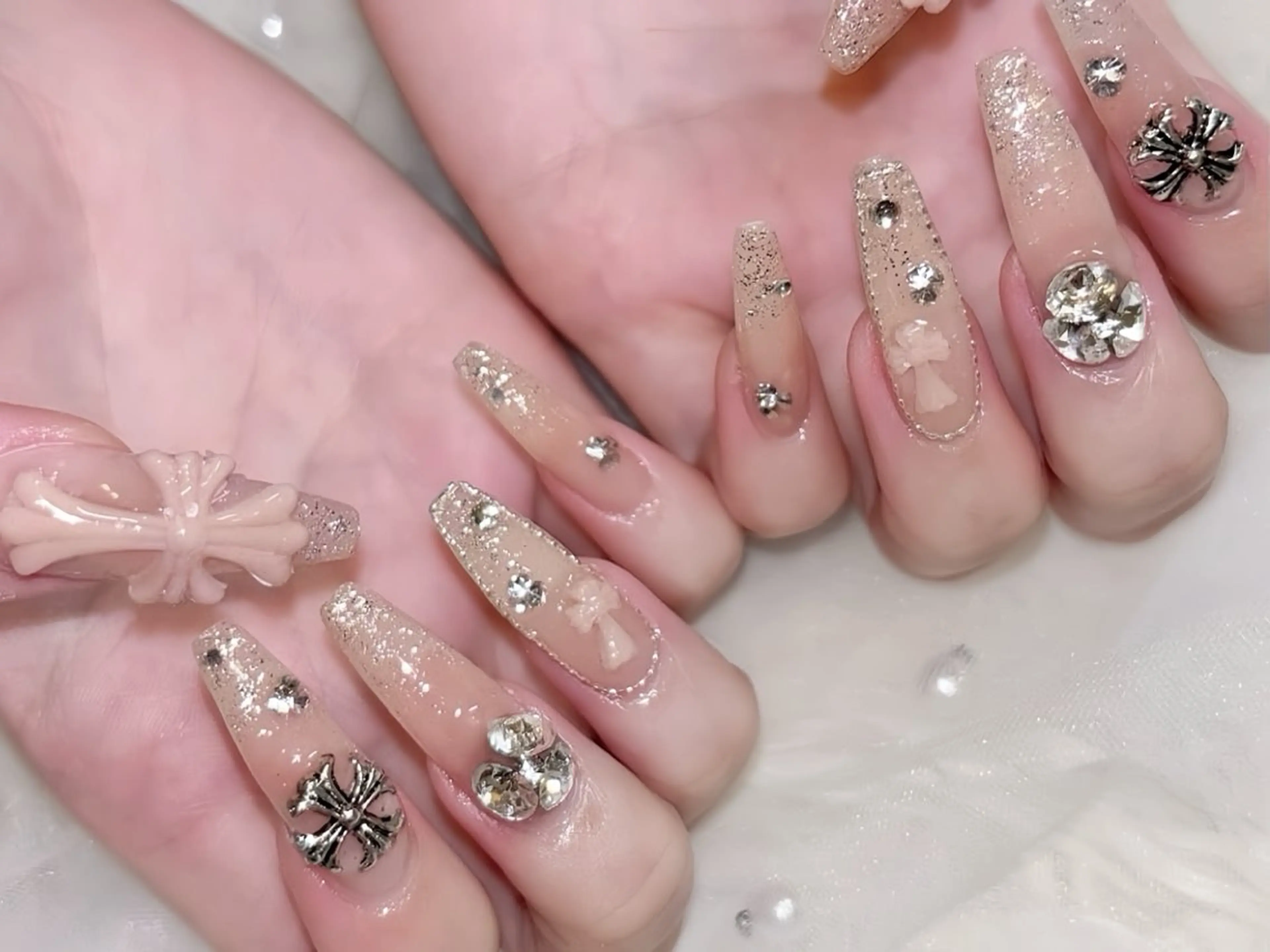 ネイル アートネイル ロングネイル スカルプネイル ネイルチップ ハンドネイル Rin Nail 新大久保店のネイルデザイン