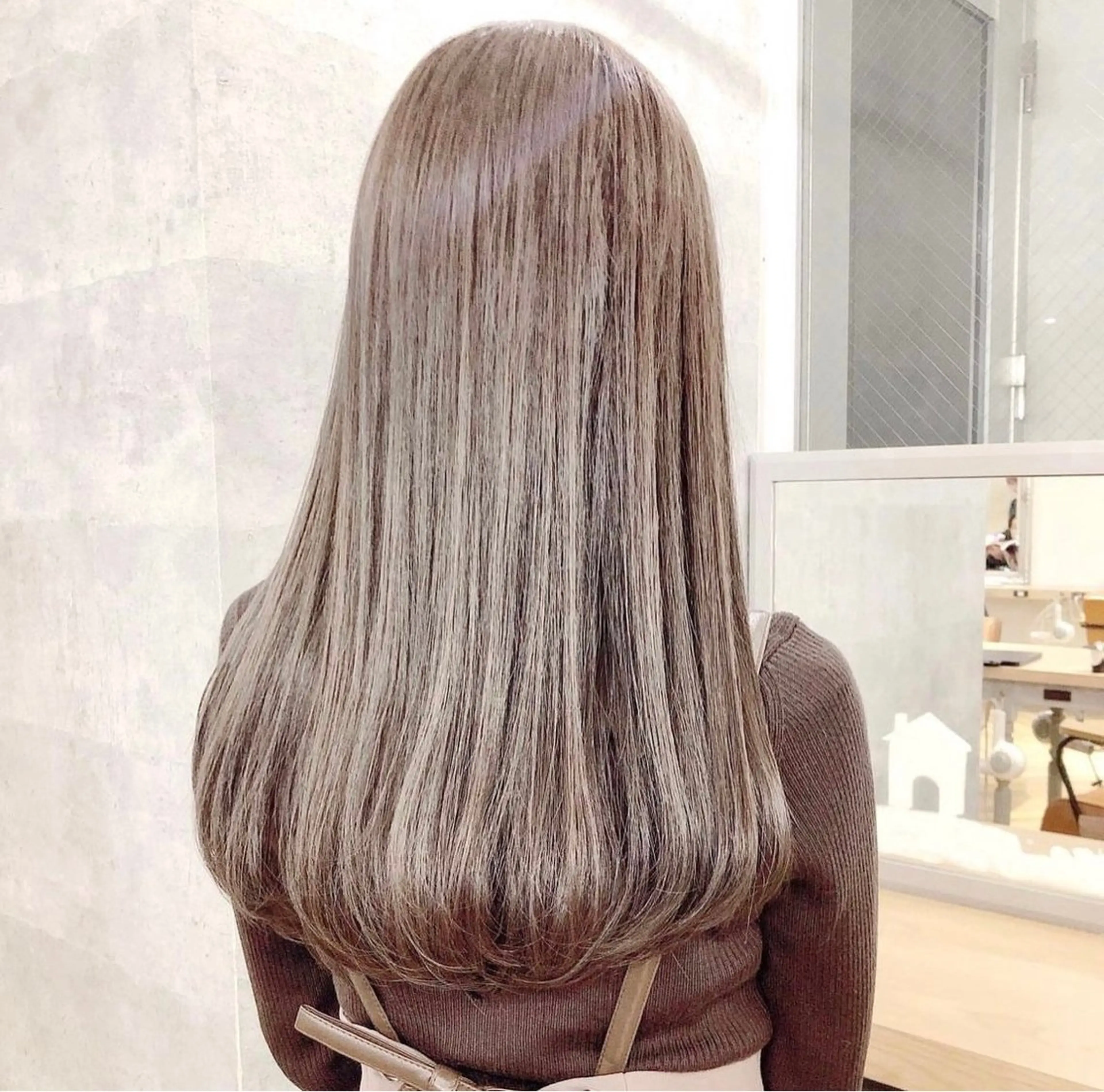ロング ヘアカラー トリートメント 🍀似合わせカラー 髪質改善　YUTOのヘアスタイル
