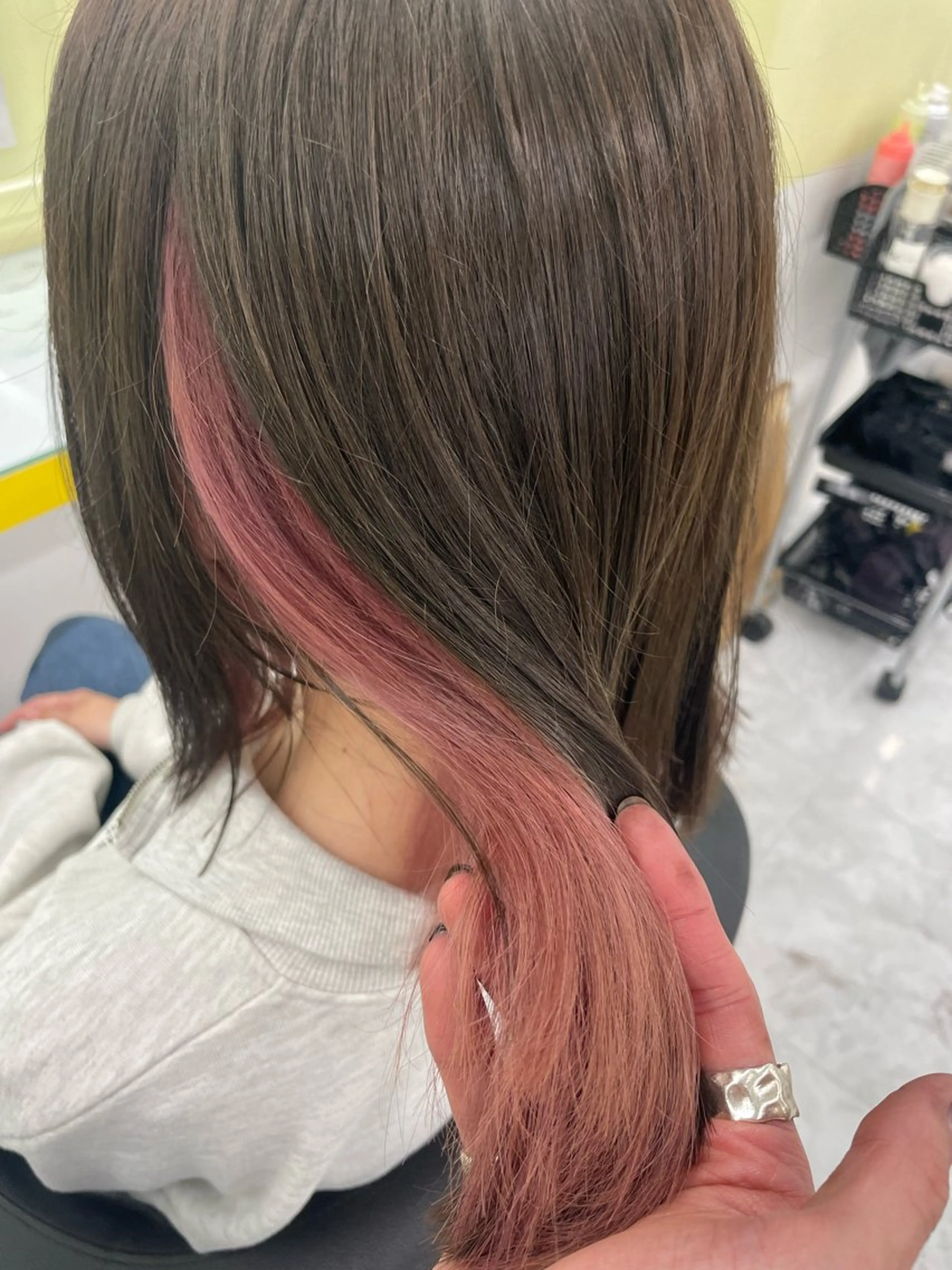 セミロング カラー ヘアアレンジ ブリーチ ブリーチなしカラー ヘアカラー トリートメント ヘアセット ☁️縮毛矯正✖️ 赤み消し☁️りくのヘアスタイル