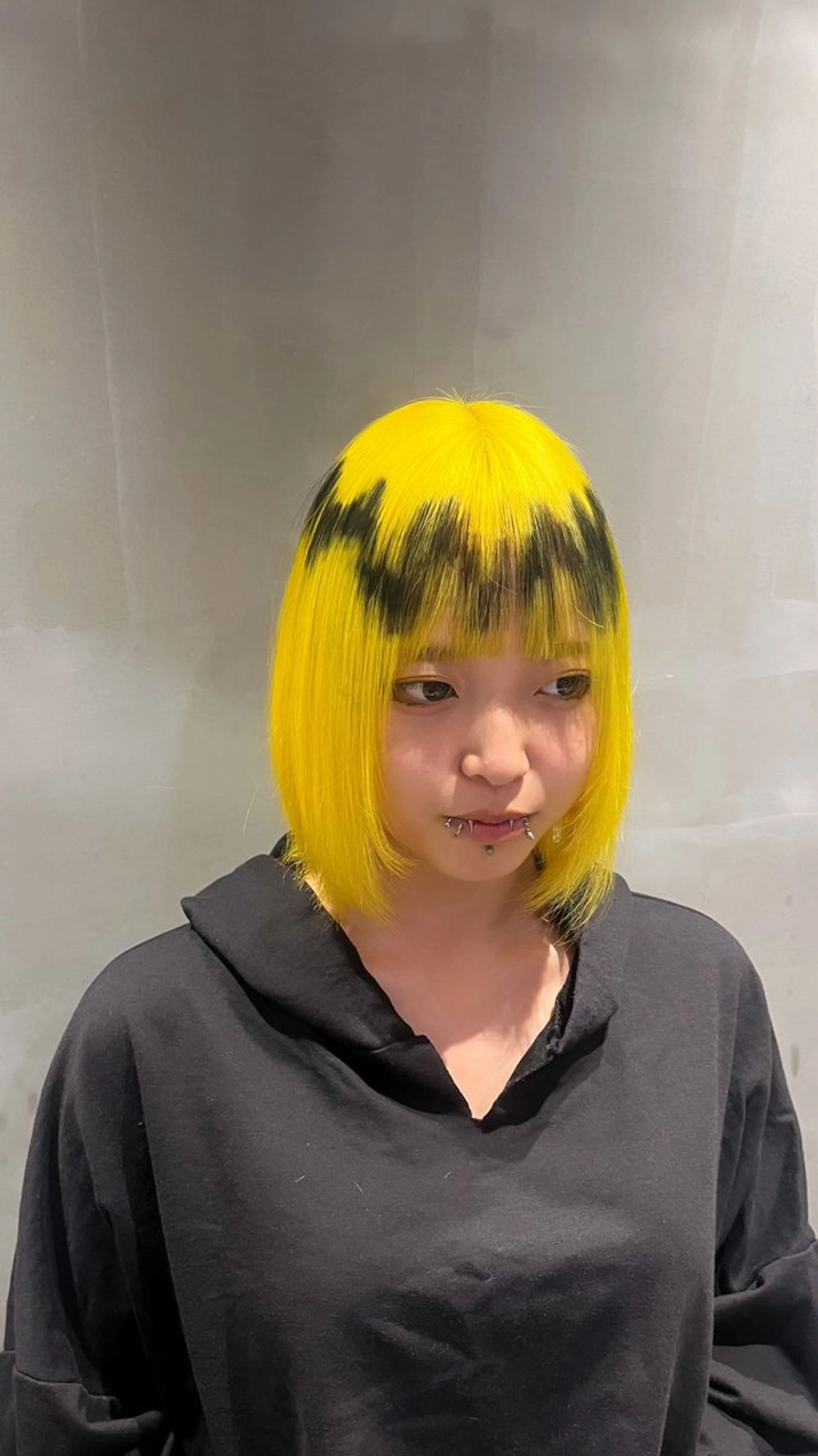 ミディアム カット ヘアカラー かりかわ まみのヘアスタイル