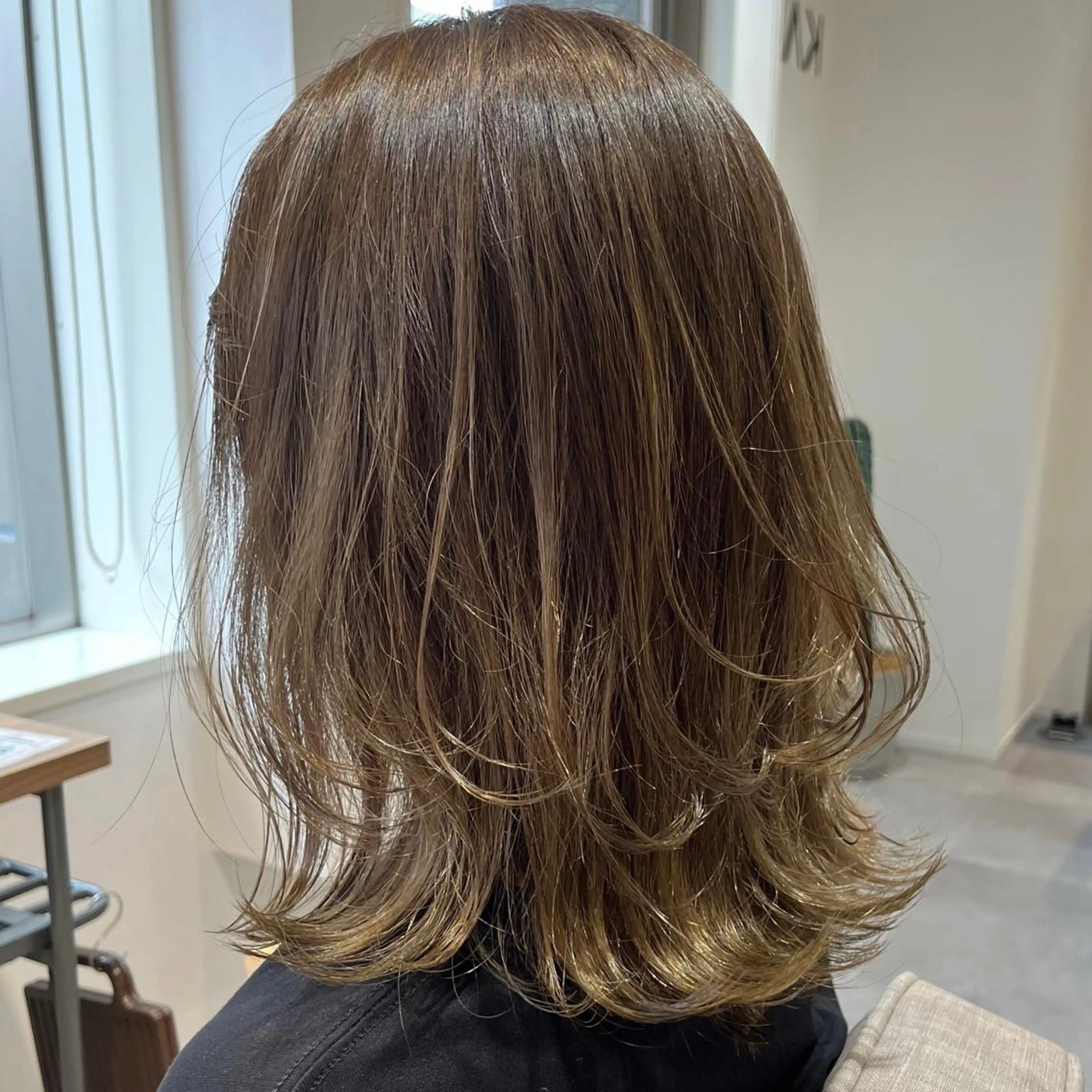 ミディアム くびれヘア 透明感カラー☆ 中村隆寛のヘアスタイル