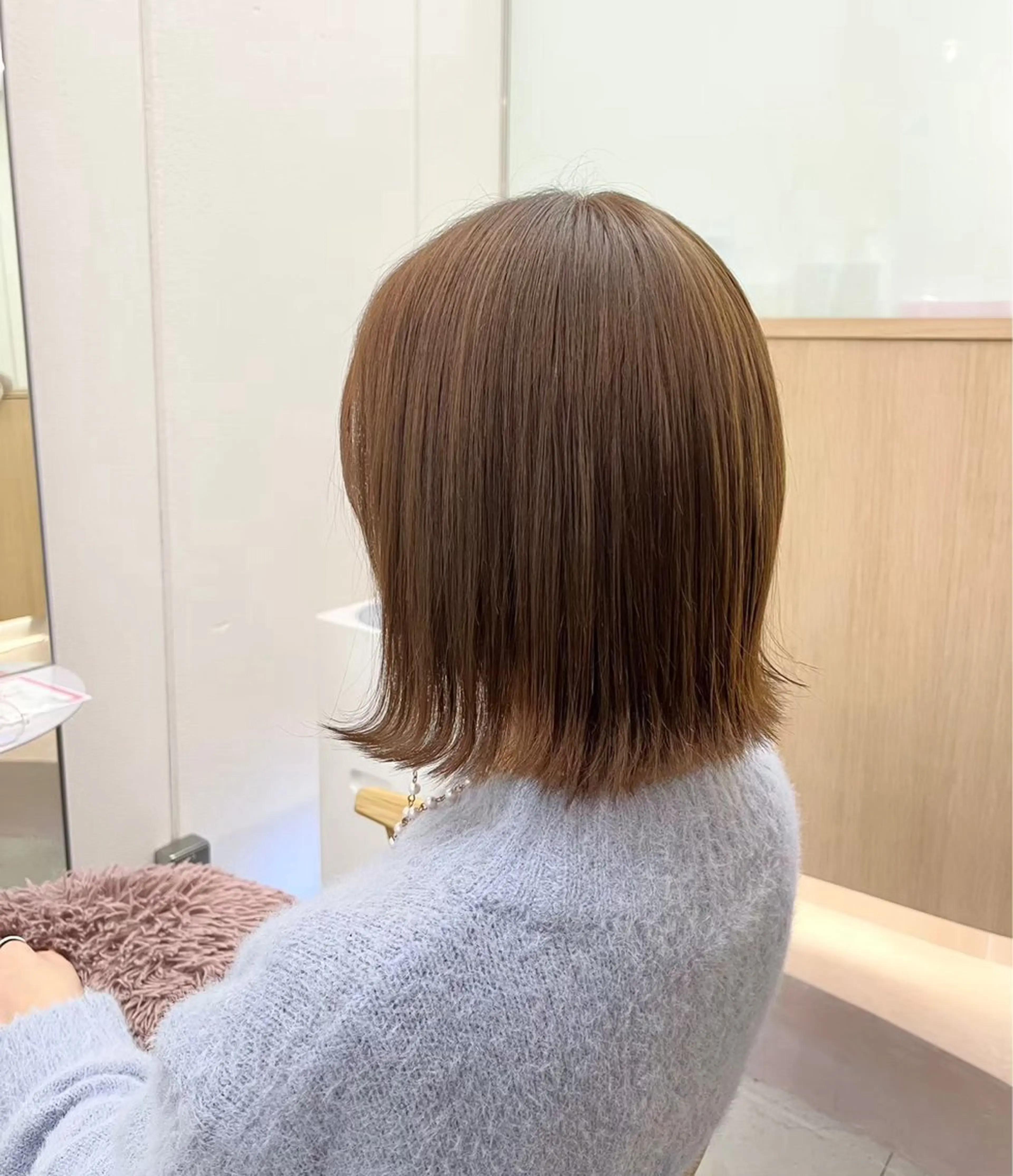 カラー 🌷花屋併設🌷 岡本明日実のヘアスタイル