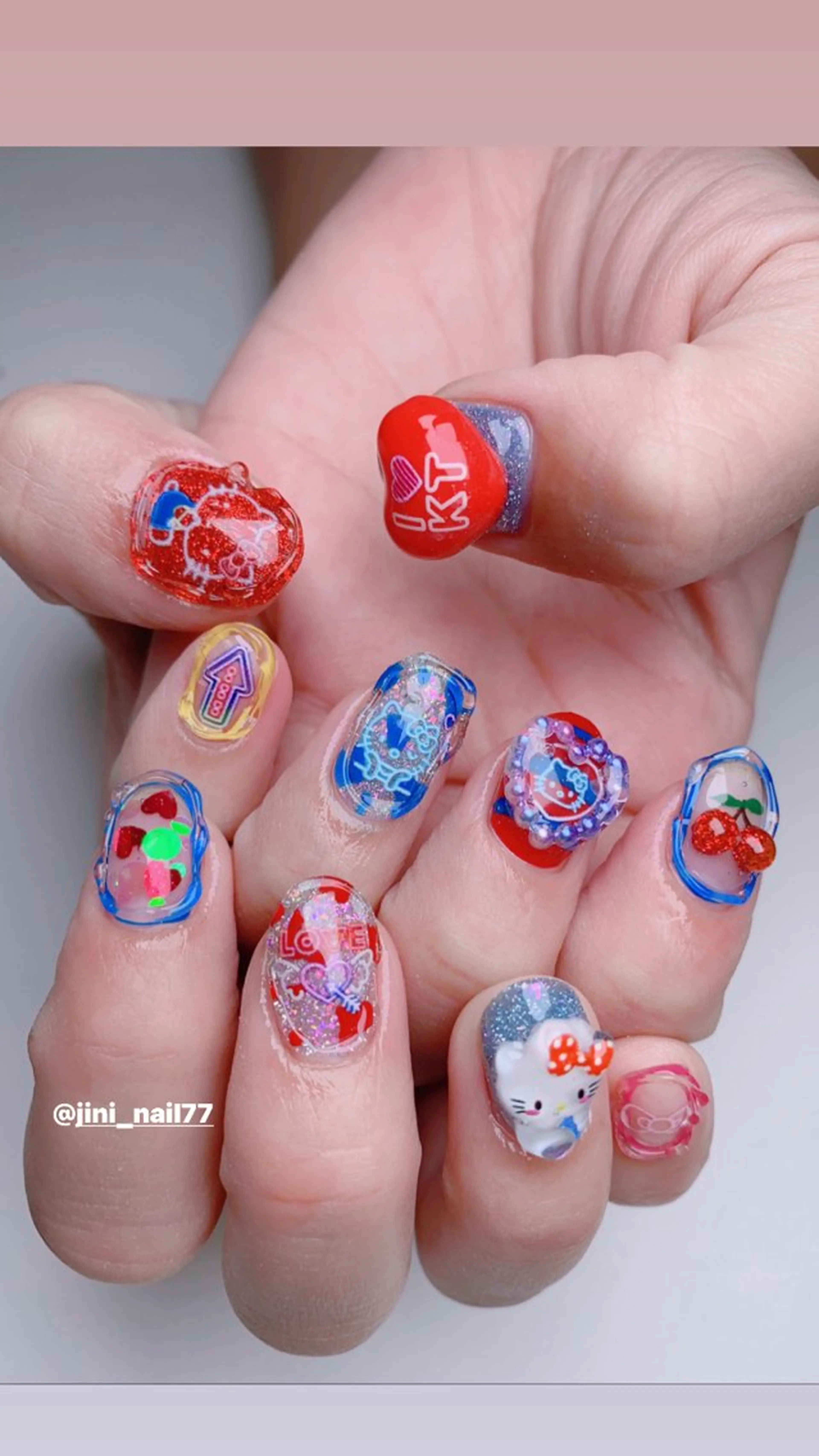 ネイル JINI NAIL所属・ジニ ネイルのネイルデザイン