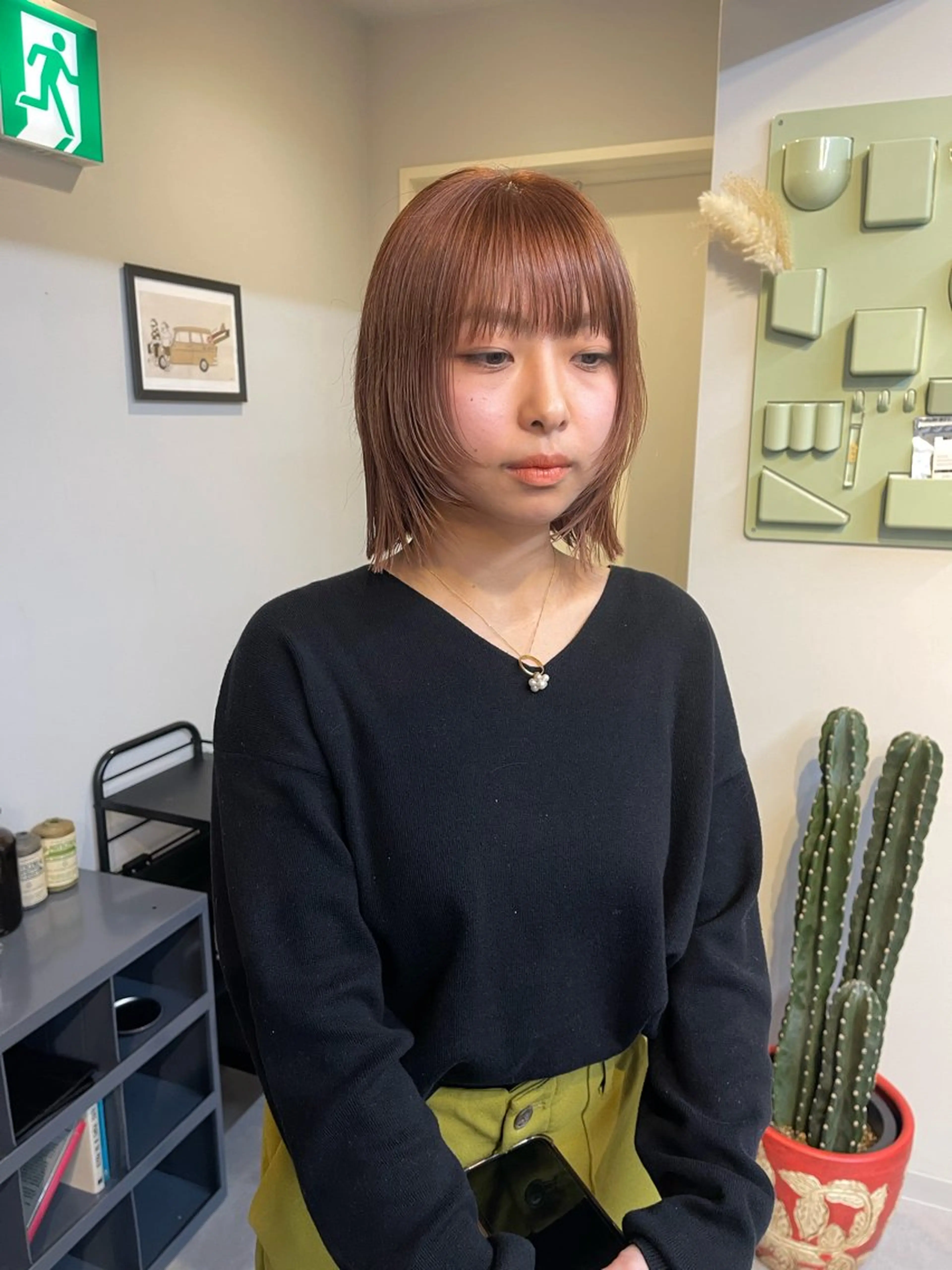 ミディアム カラー ベージュカラー ブリーチ オレンジ オレンジベージュ 顔まわりレイヤー カット ヘアカラー トリートメント ✅ボブ/パーマ/ 表参道/KENTA✅のヘアスタイル