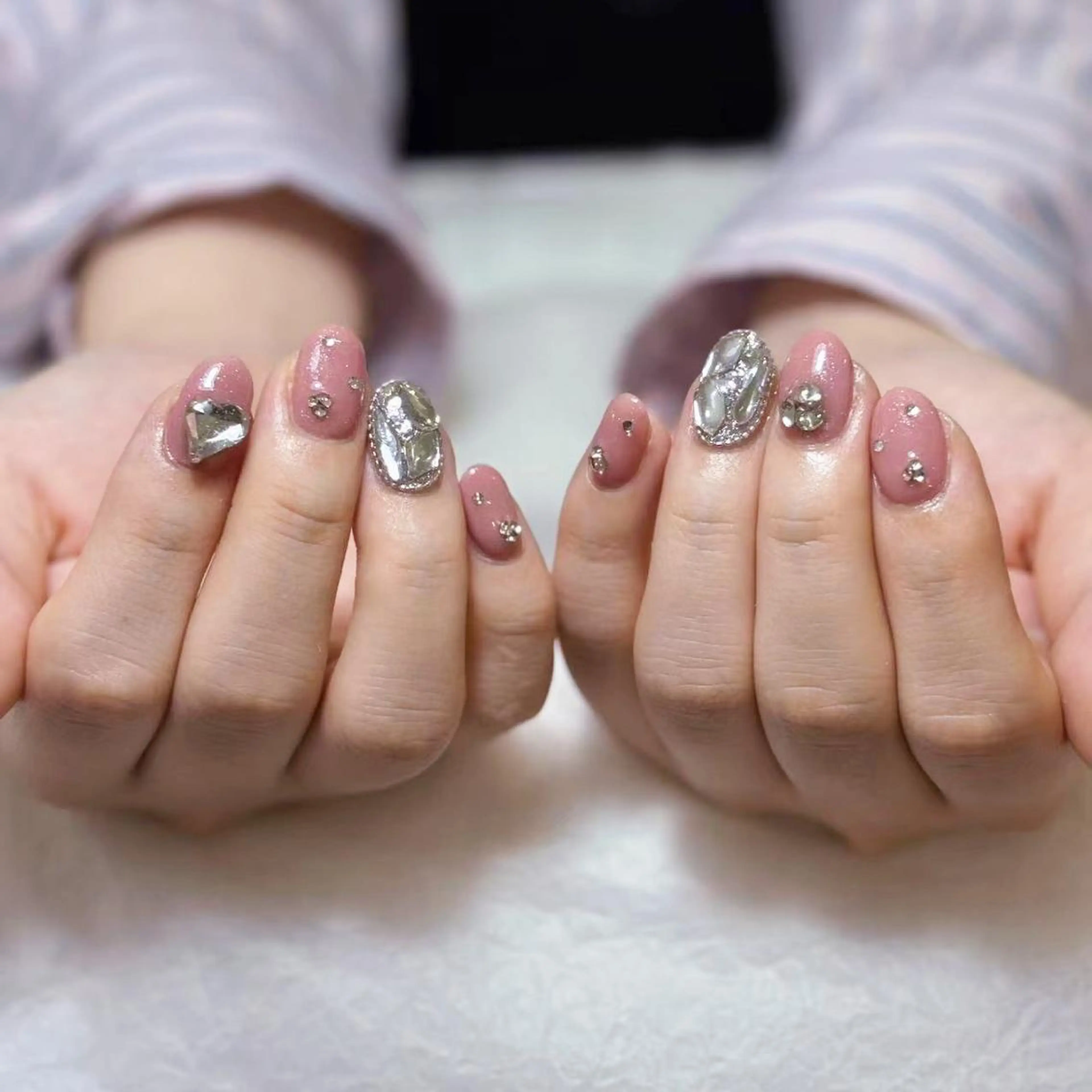 ネイル アートネイル オーロラネイル ガーリー キラキラネイル 韓国ネイル ハンドネイル diamond ♥のネイルデザイン