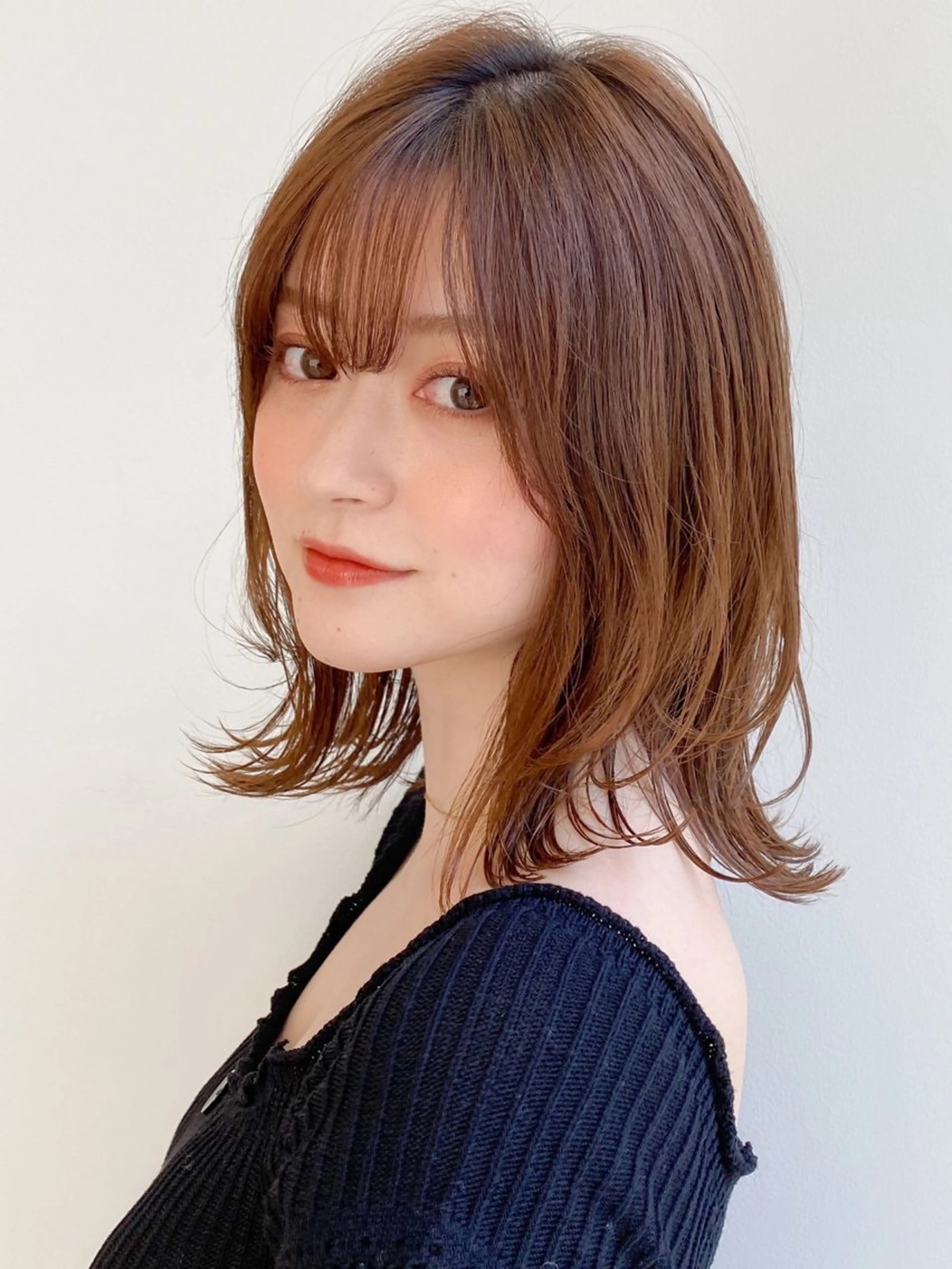 ミディアム ボブ くびれヘア レイヤーカット カット 縮毛矯正 トリートメント 佐藤 侑哉のヘアスタイル