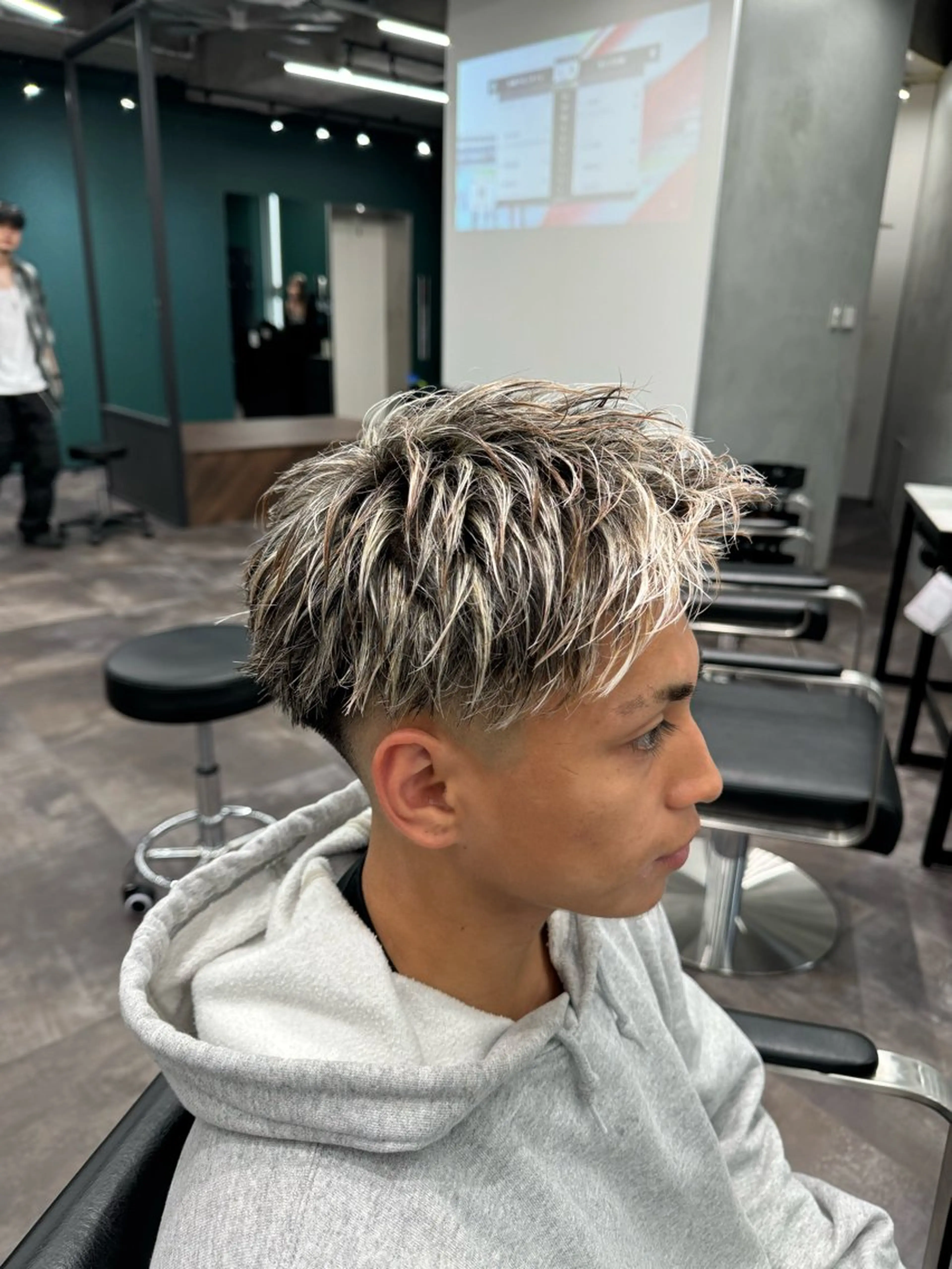 ショート カラー メンズ カット ヘアカラー メンズ特化🔥　齋藤 航のヘアスタイル