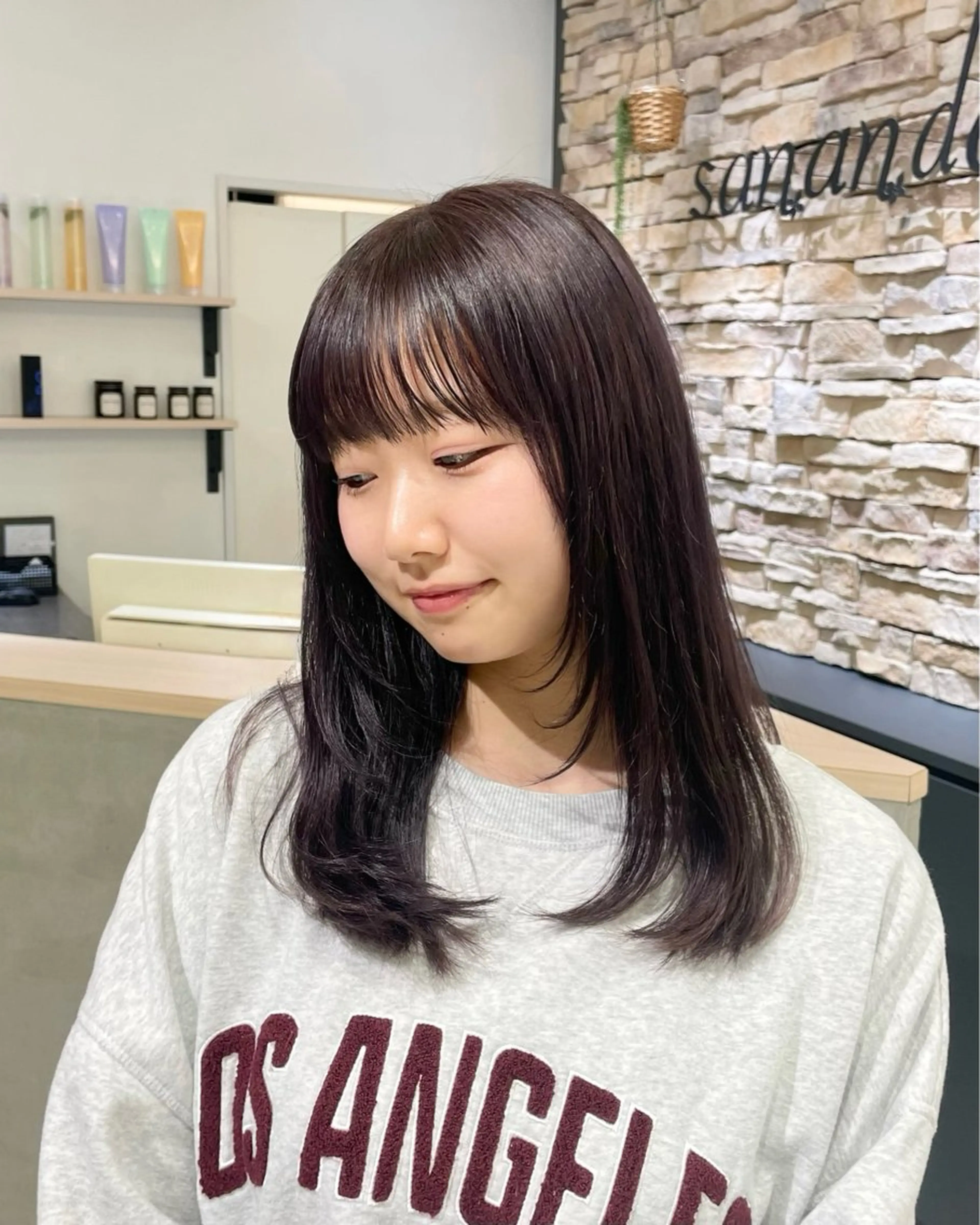 ロング 秋山 智香のヘアスタイル