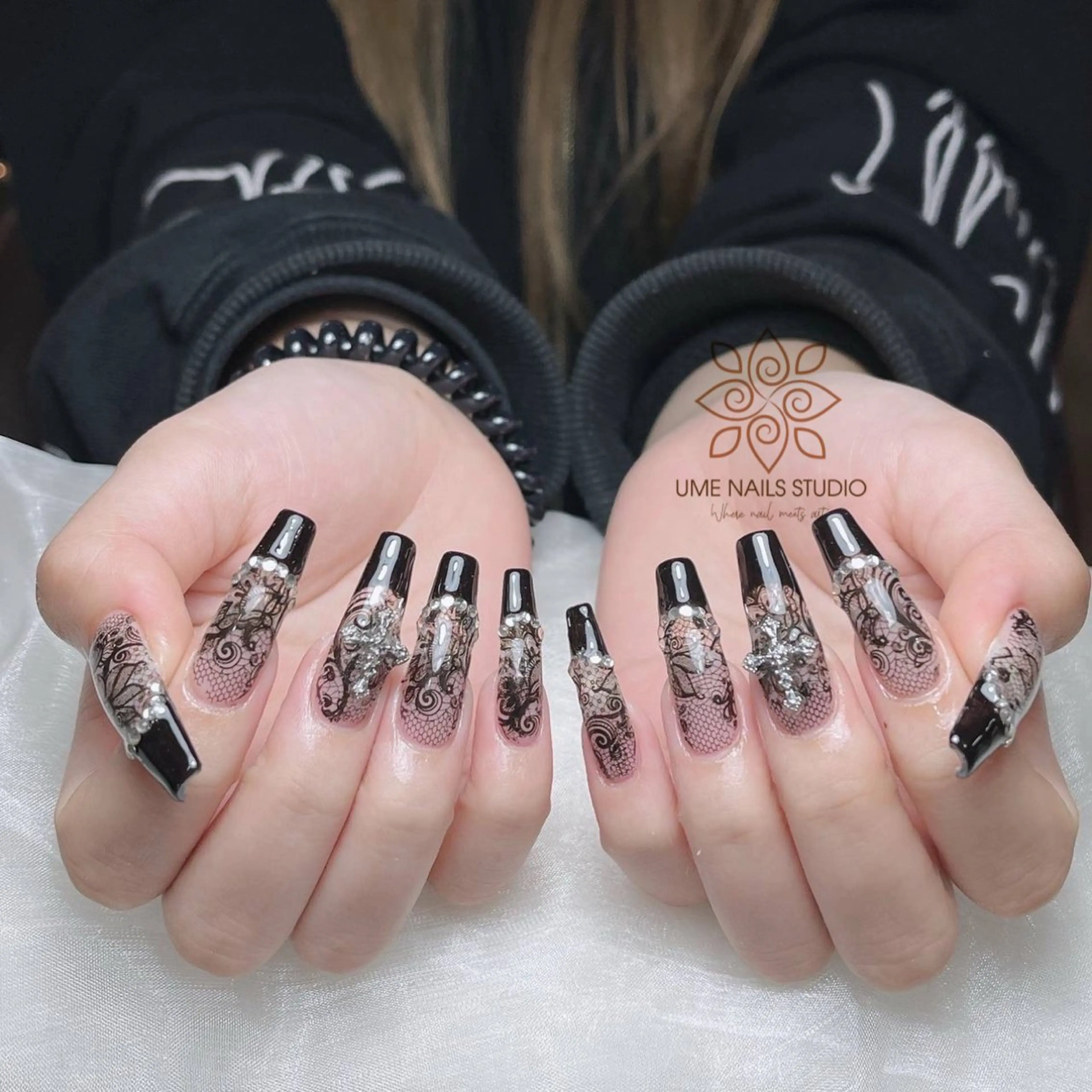 ネイル チークネイル クリアネイル ガーリー キラキラネイル 韓国ネイル ハンドネイル Ume Nail Studioのネイルデザイン