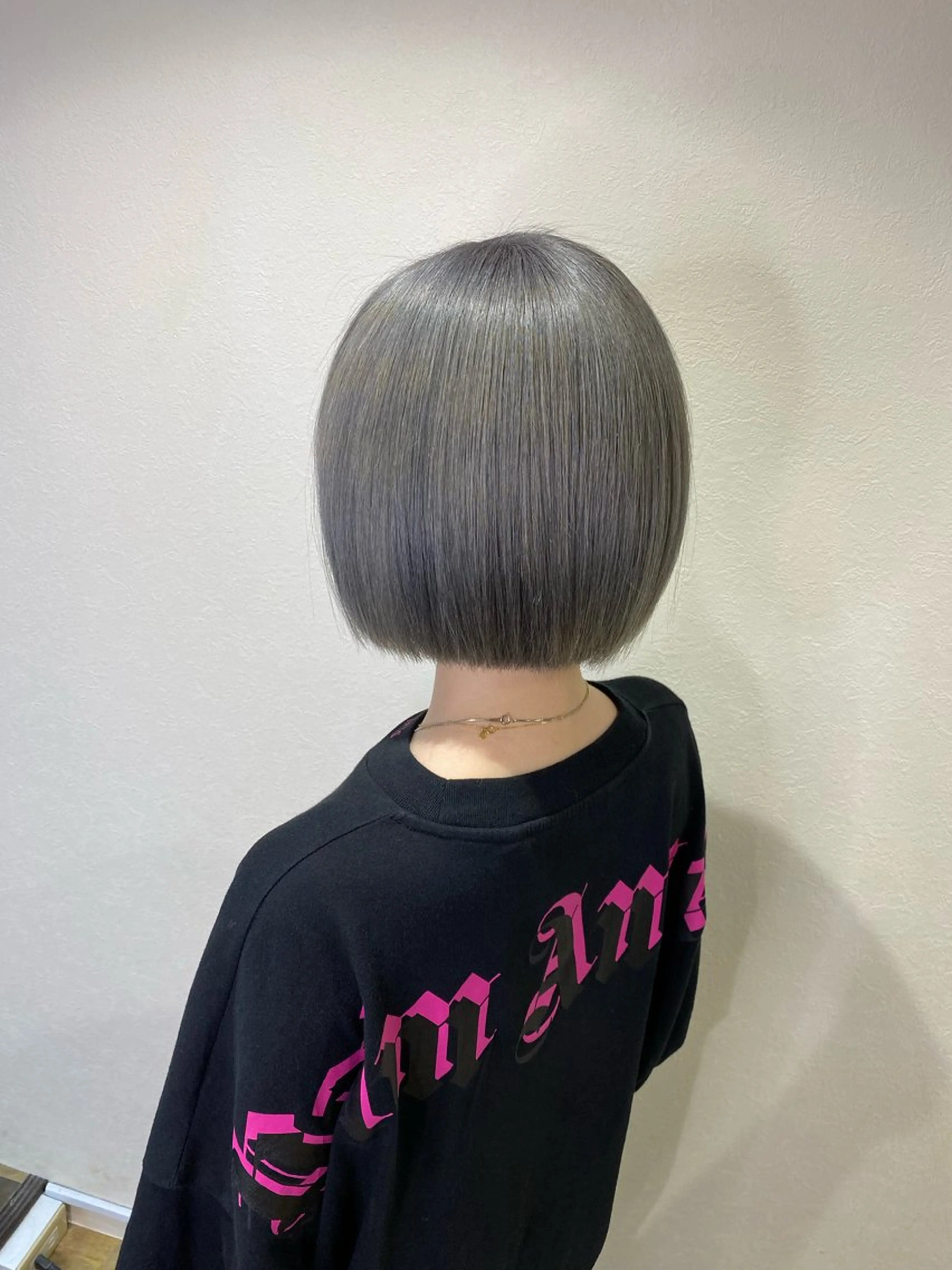 ショート カラー vifkrone所属・心斎橋ダブルカラー ⭐️カラー　タカヤマのヘアスタイル