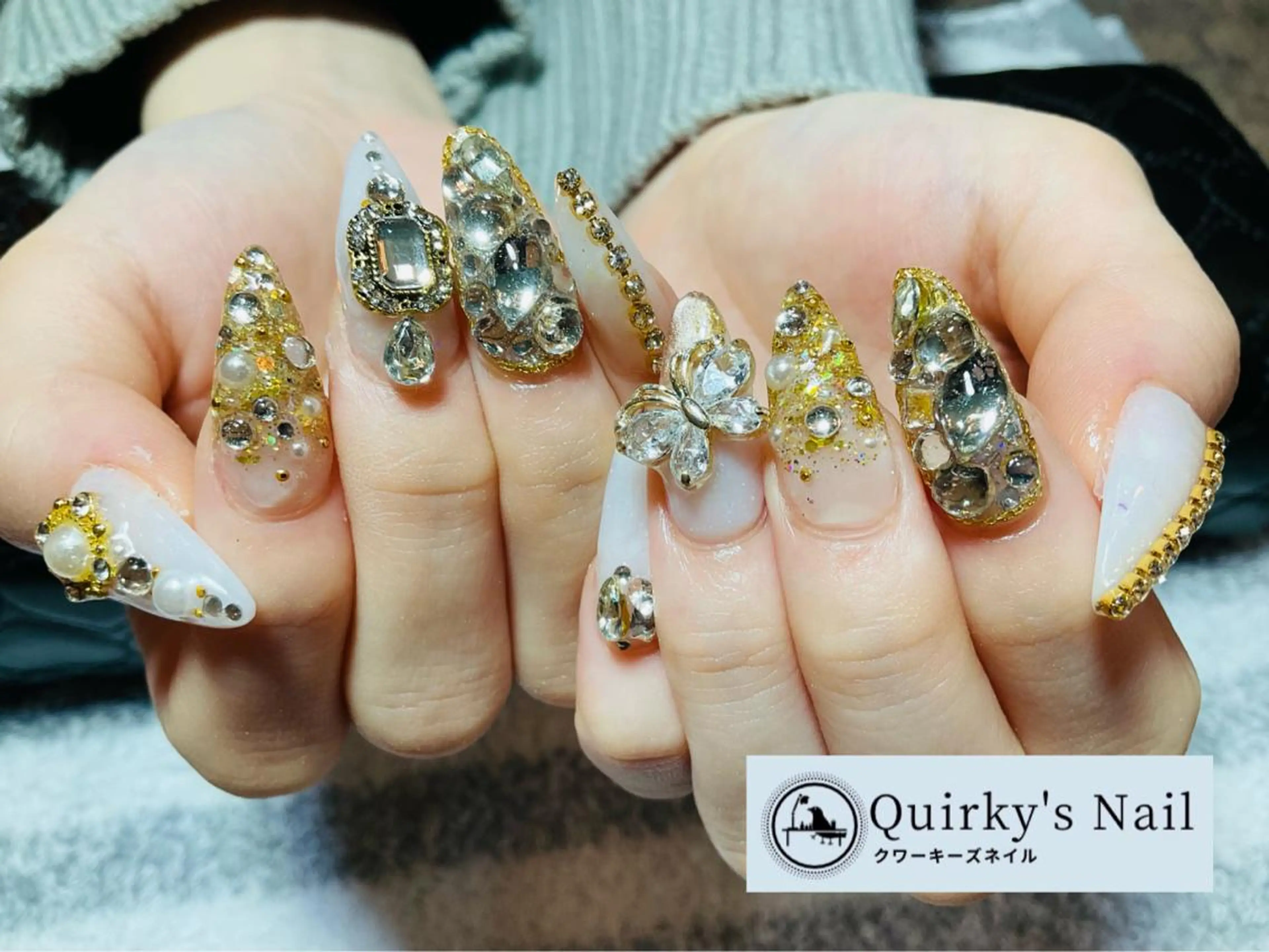 ネイル アートネイル ジェルネイル グラデーション ホログラムネイル キラキラネイル Quirky's Nail【栄店】のネイルデザイン