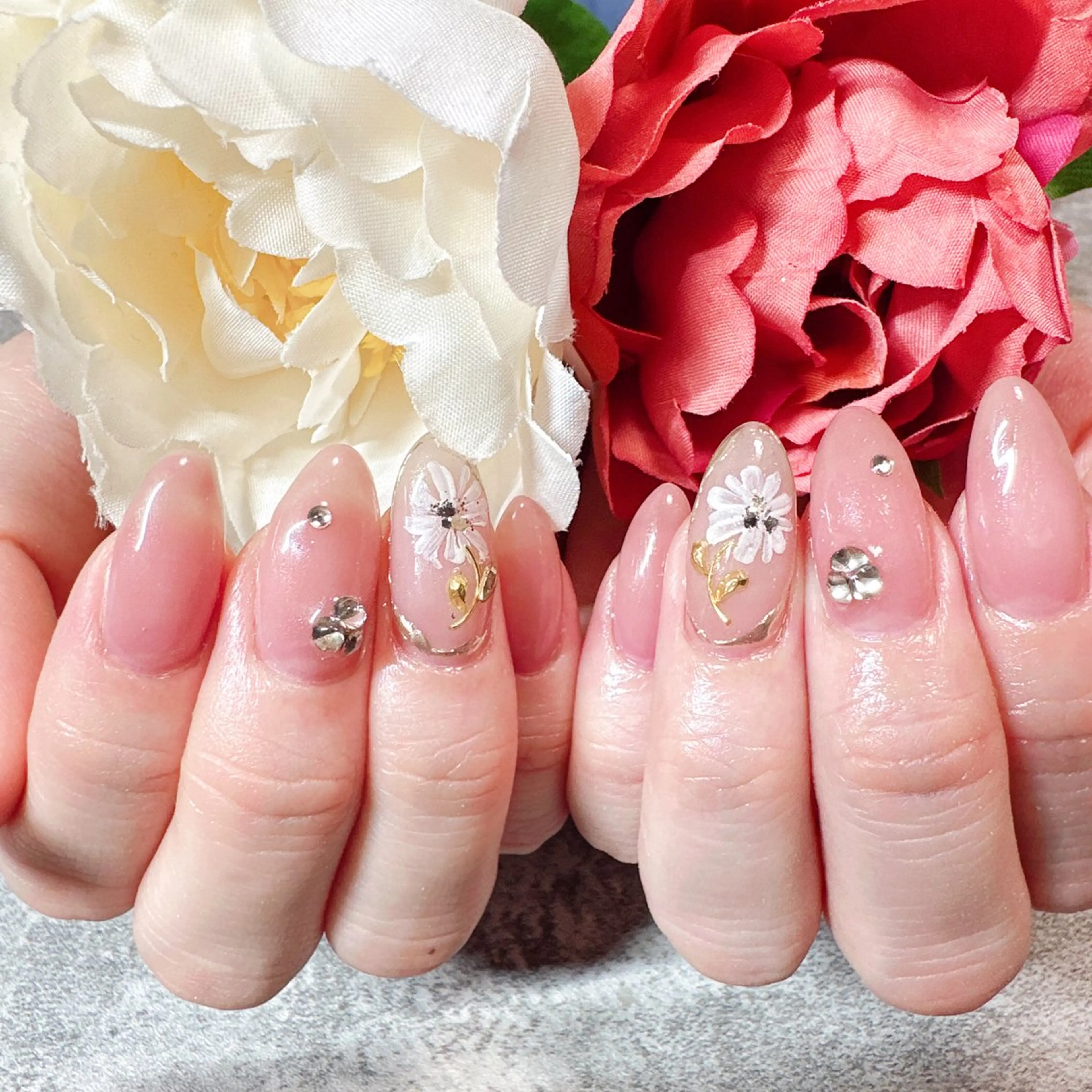 ネイル ハンドネイル Moon  Nail /栄　大須のネイルデザイン