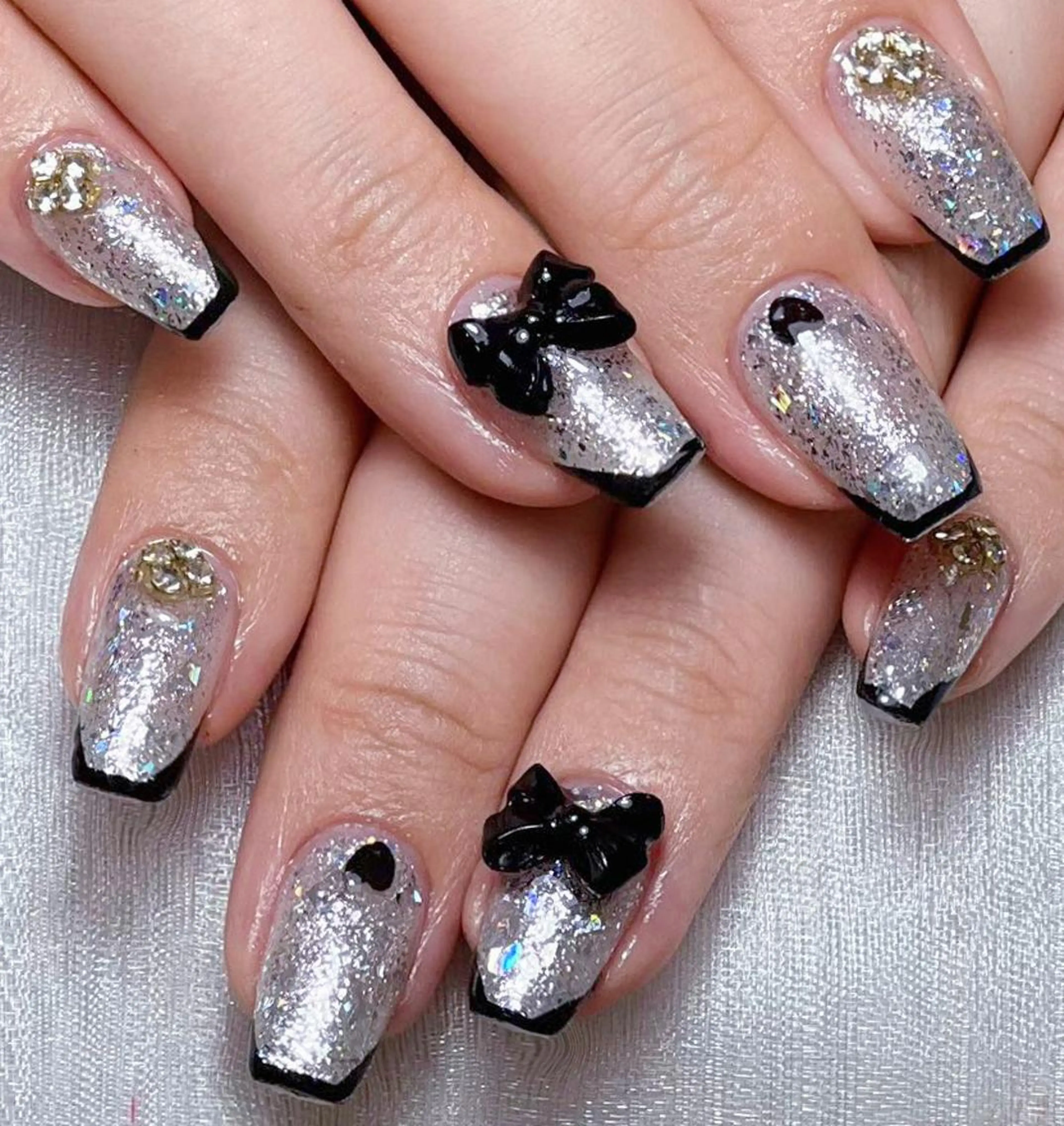 ネイル アートネイル オーロラネイル ガーリー キラキラネイル 韓国ネイル Nail Monsterのネイルデザイン