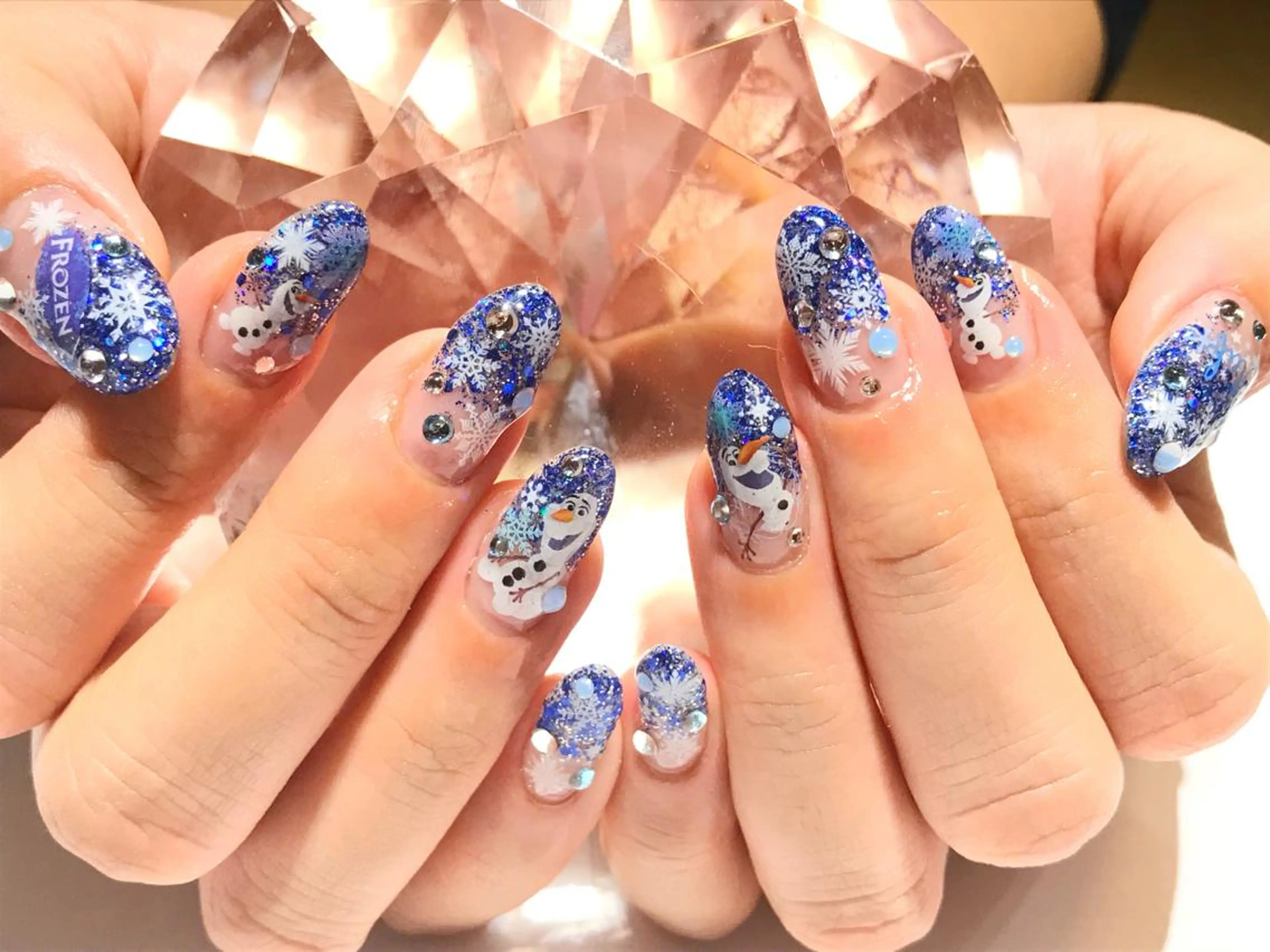 ネイル ジェルネイル グラデーション ラメ(グリッター) ラメグラデーション ストーンネイル YUN 💅のネイルデザイン