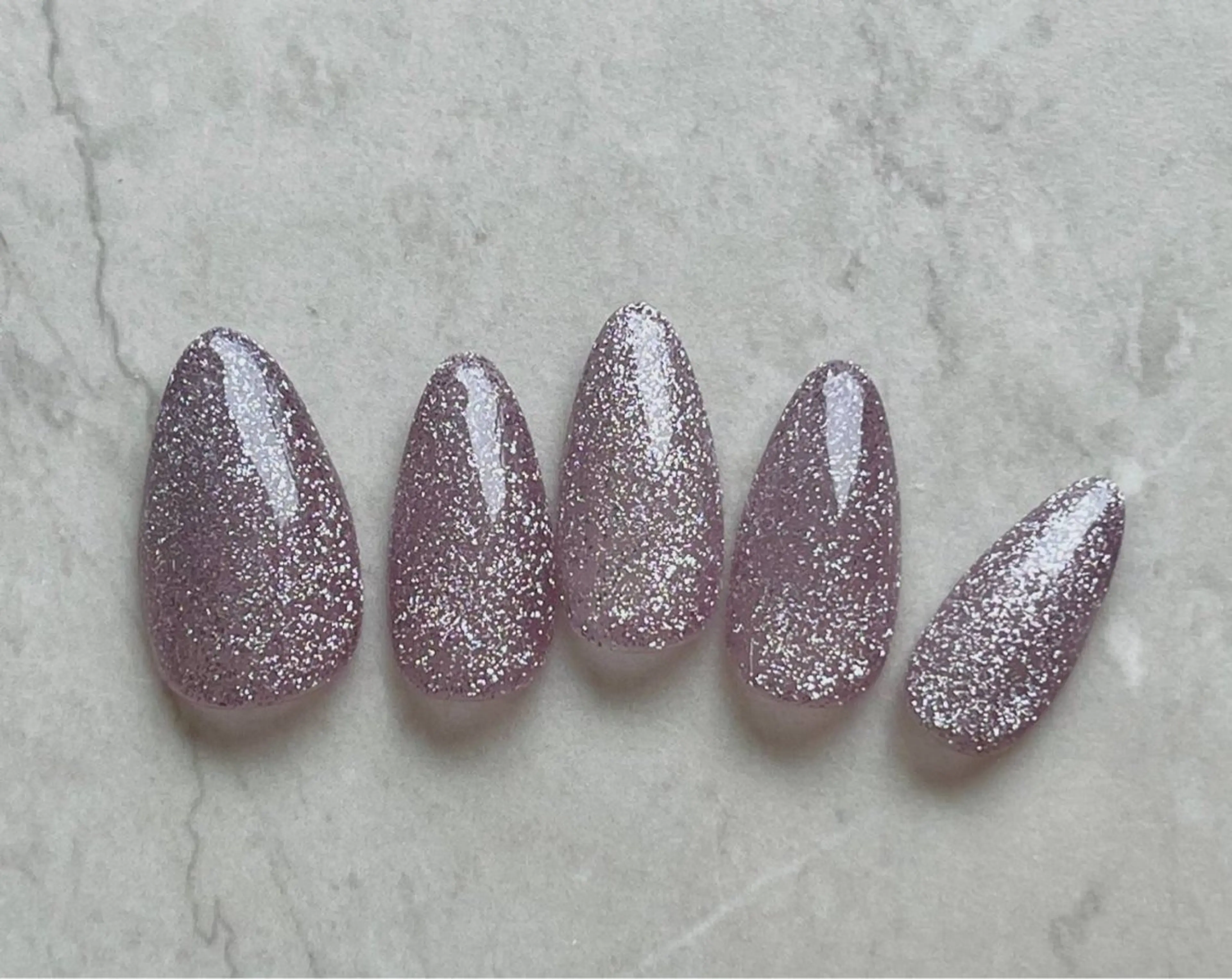 ネイル キラキラネイル 🐾佐藤 りえ🐾のネイルデザイン