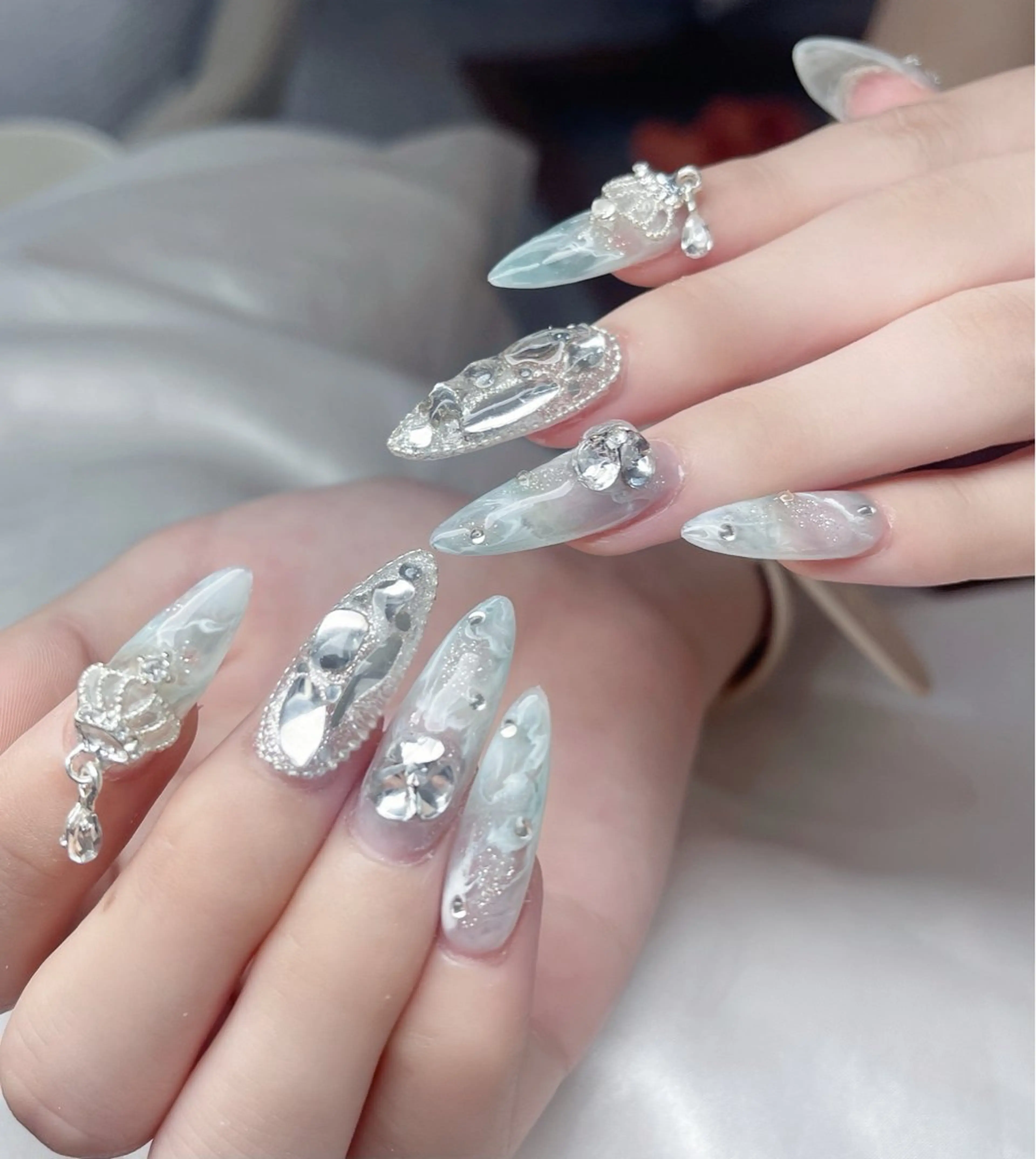 ネイル フットネイル フレンチネイル グラデーション キラキラネイル マグネットネイル ハンドネイル Lina nail Lina nailのネイルデザイン