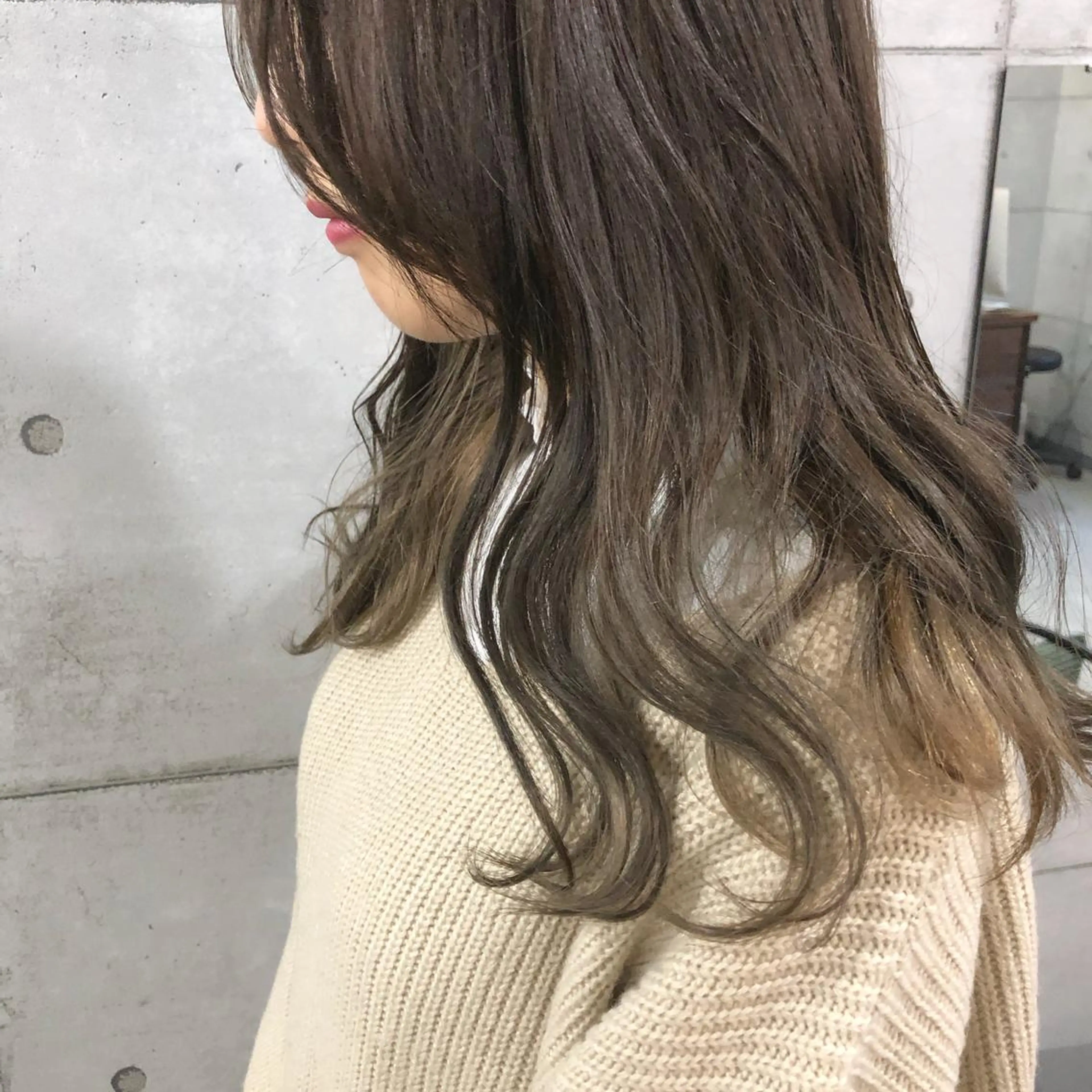 ミディアム カラー ベージュカラー 艶髪育成サロン 京橋　shinのヘアスタイル