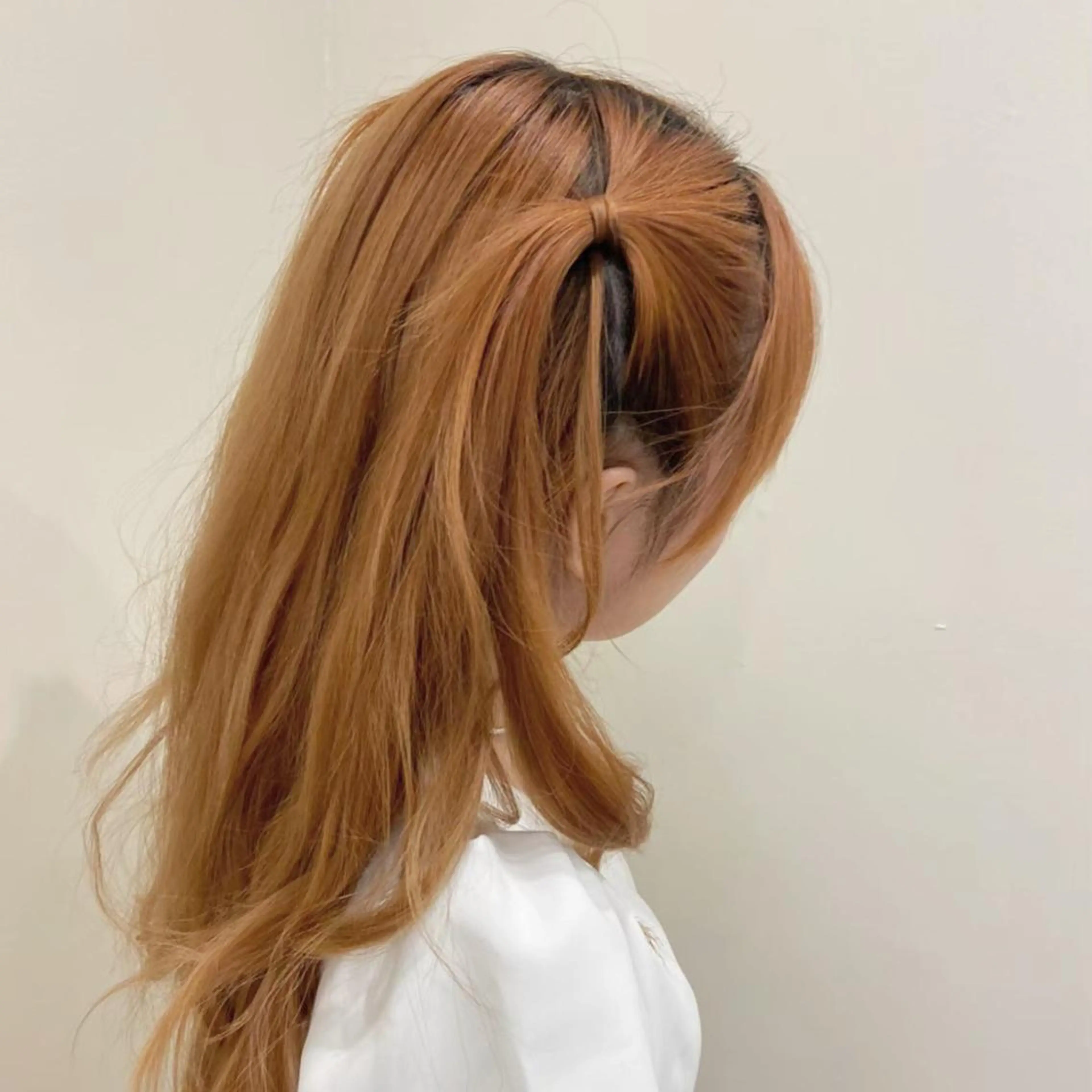 セミロング ヘアアレンジ ツインテール mugelca e'n所属・ワタナベ リリコのヘアスタイル
