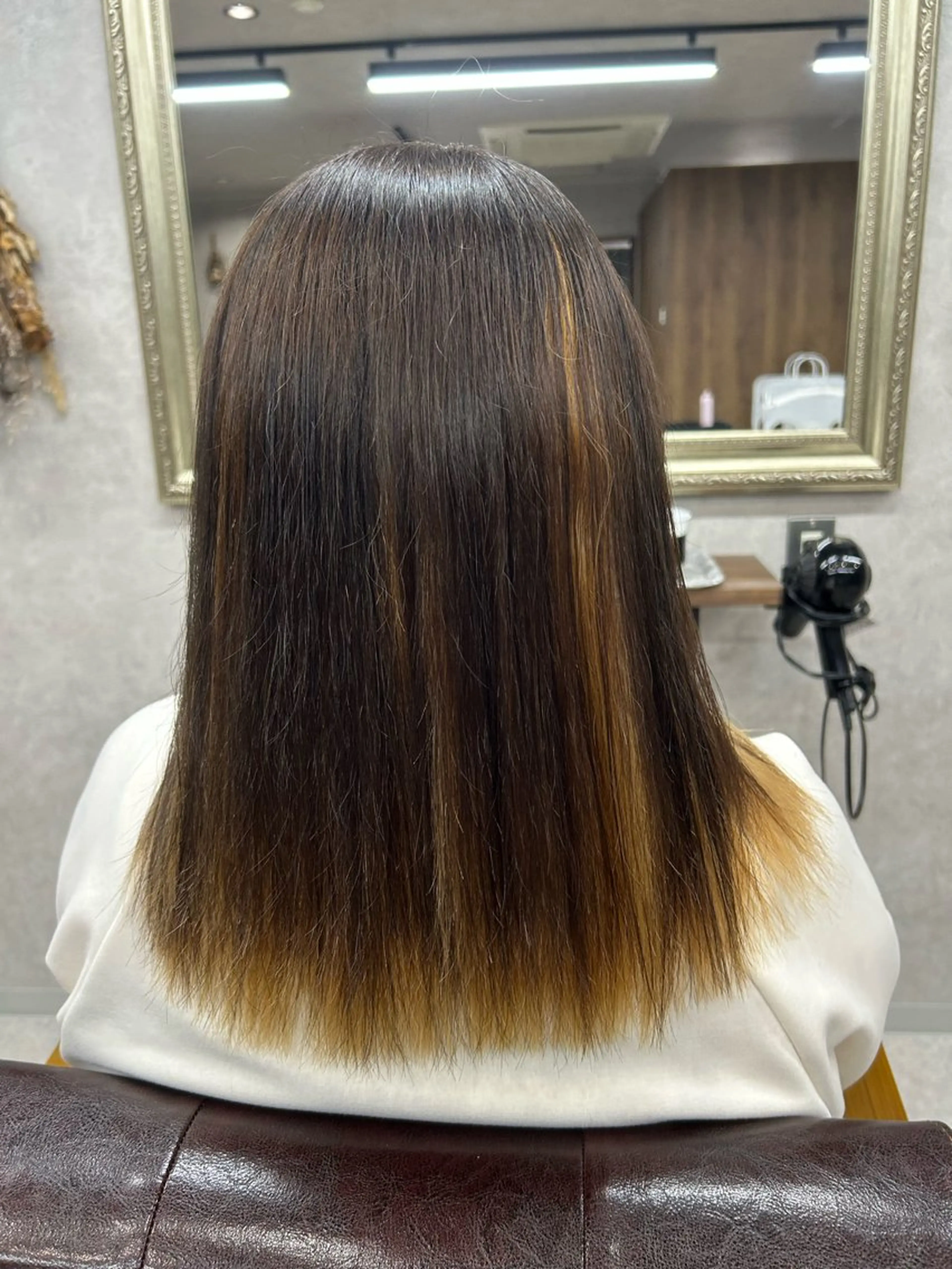 ロング カラー Lien 深井店のヘアスタイル