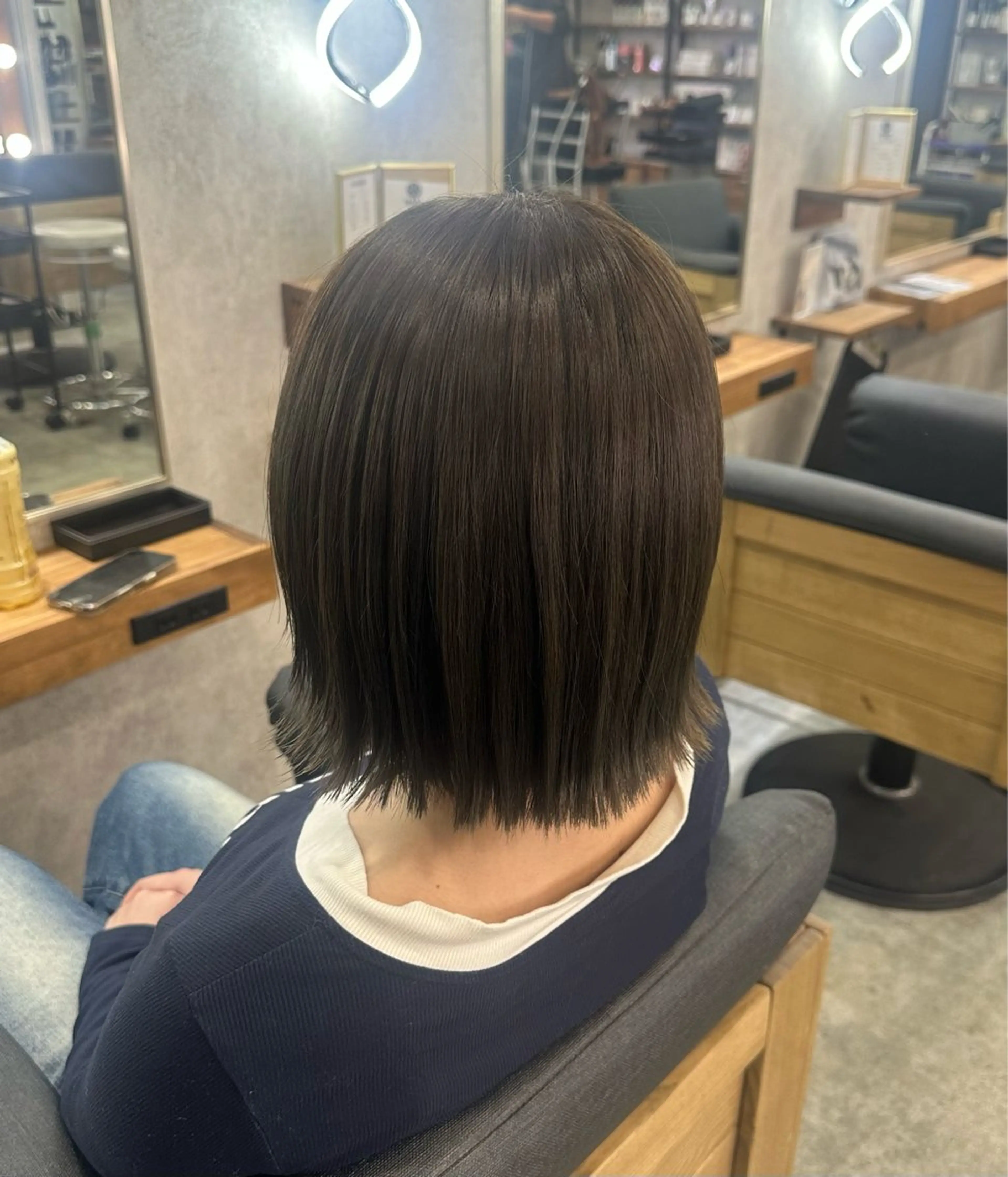ショート ヘアカラー トリートメント MOURI CHISATOのヘアスタイル