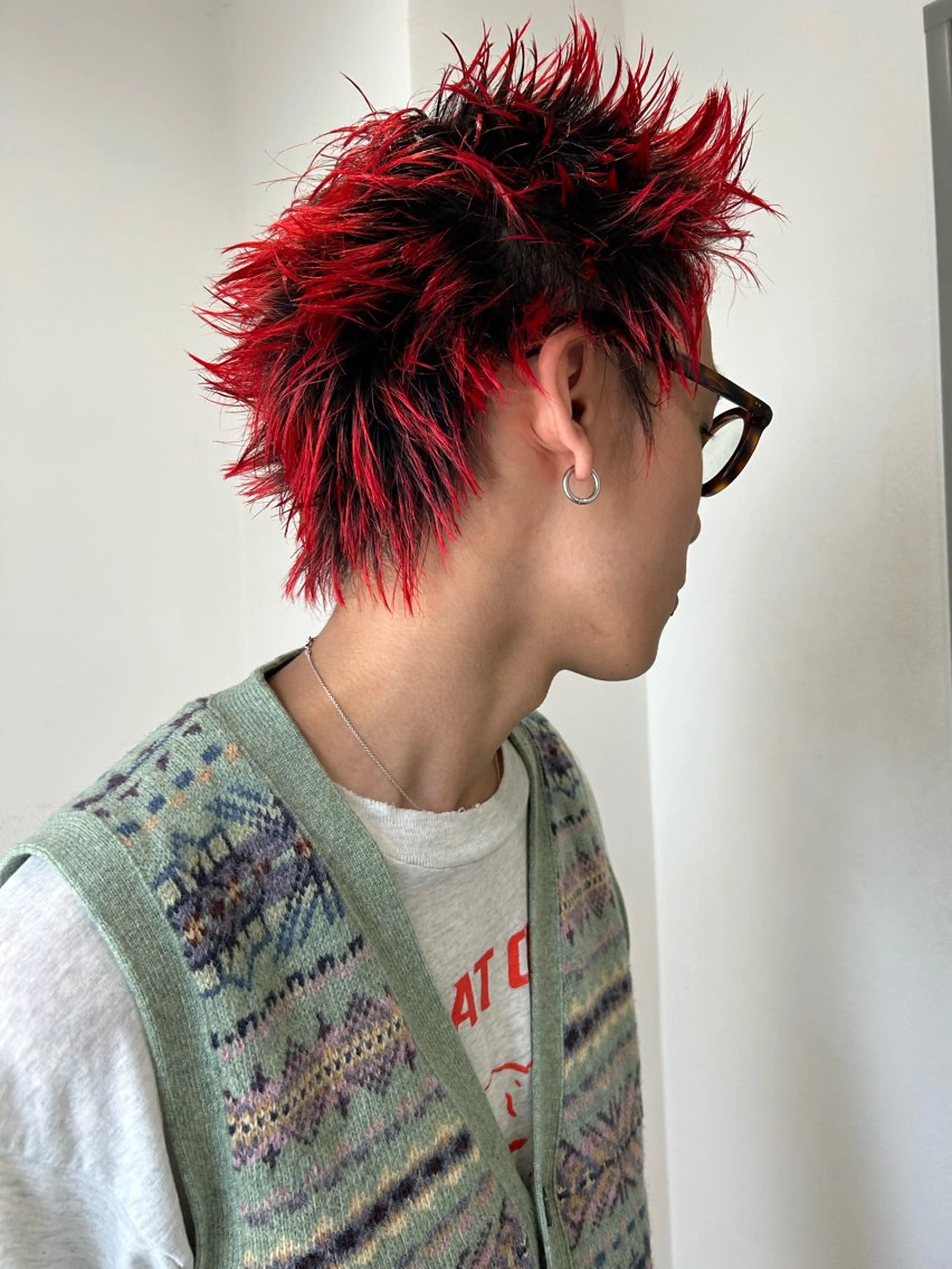 ショート カラー メンズ メンズブリーチ ブリーチ ショートヘア カット ヘアカラー トリートメント Loom.所属・村上雅人 ナチュラルモードのヘアスタイル