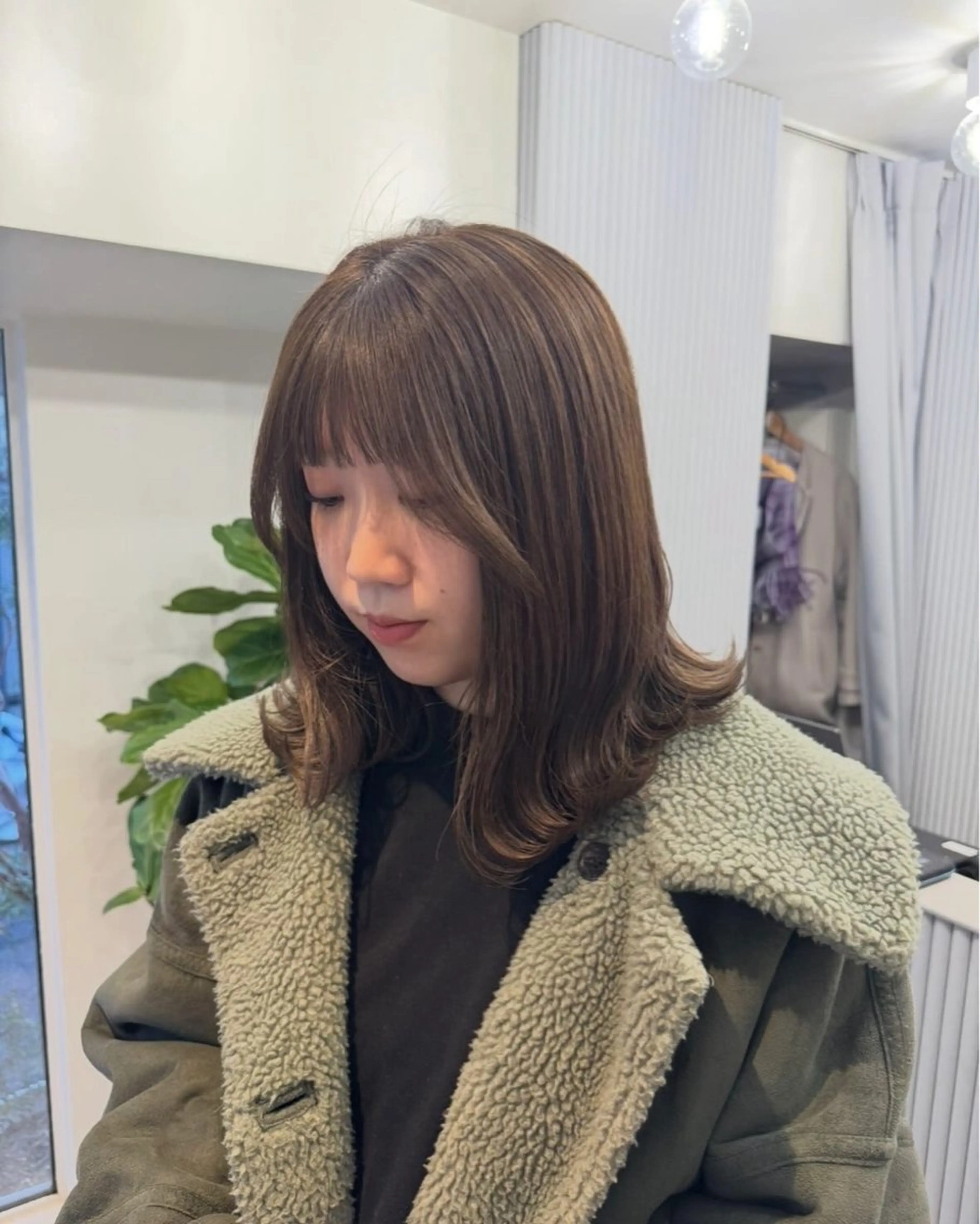 ミディアム カラー ベージュカラー 透明感カラー オリーブベージュ カット ヘアカラー Lomalia 🤍🫧/makoのヘアスタイル