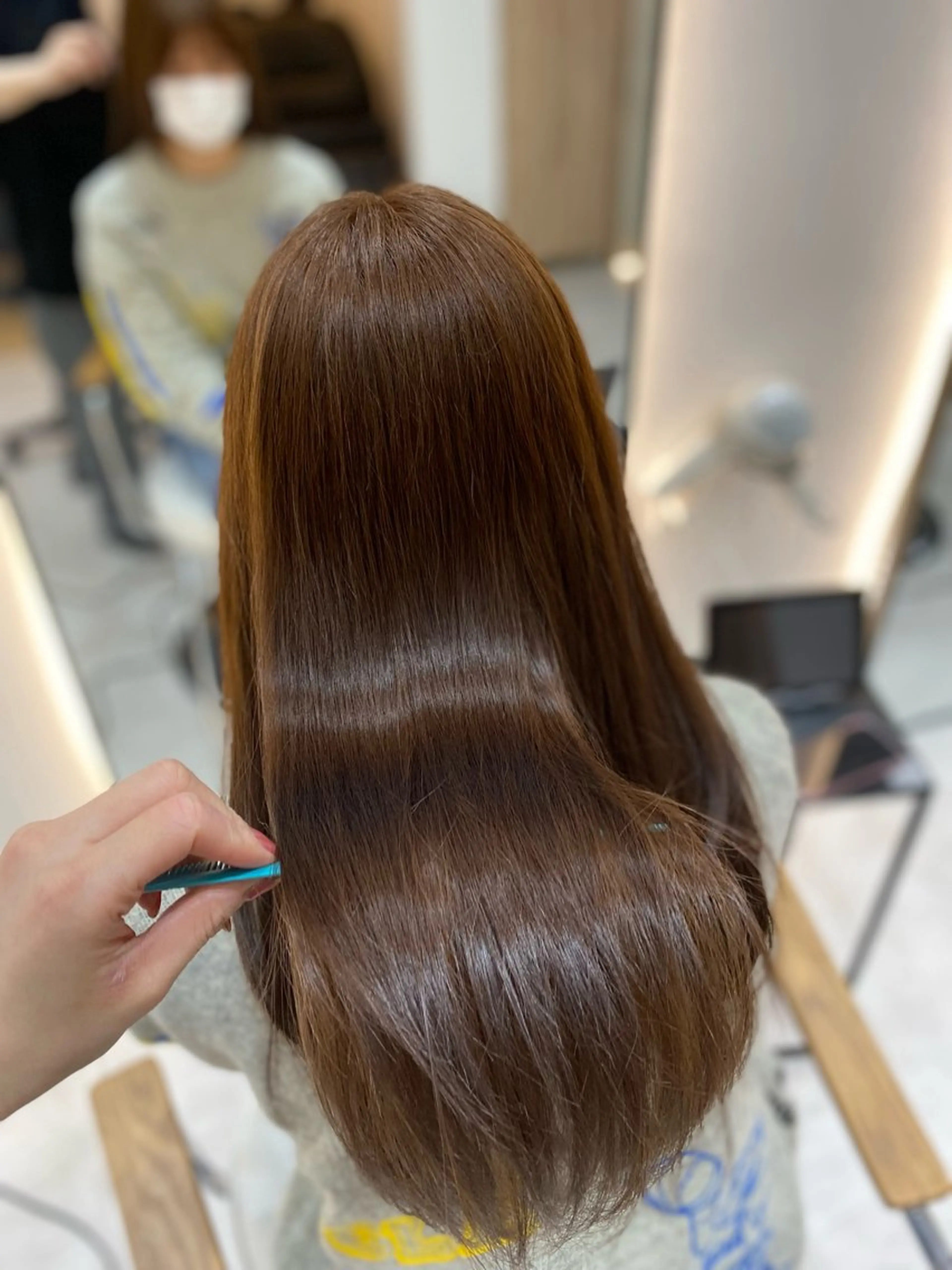 ロング カラー パーマ 縮毛矯正 カット ヘアカラー 縮毛矯正 トリートメント 艶髪・透明感カラー・ 韓国ヘア・Yuriのヘアスタイル