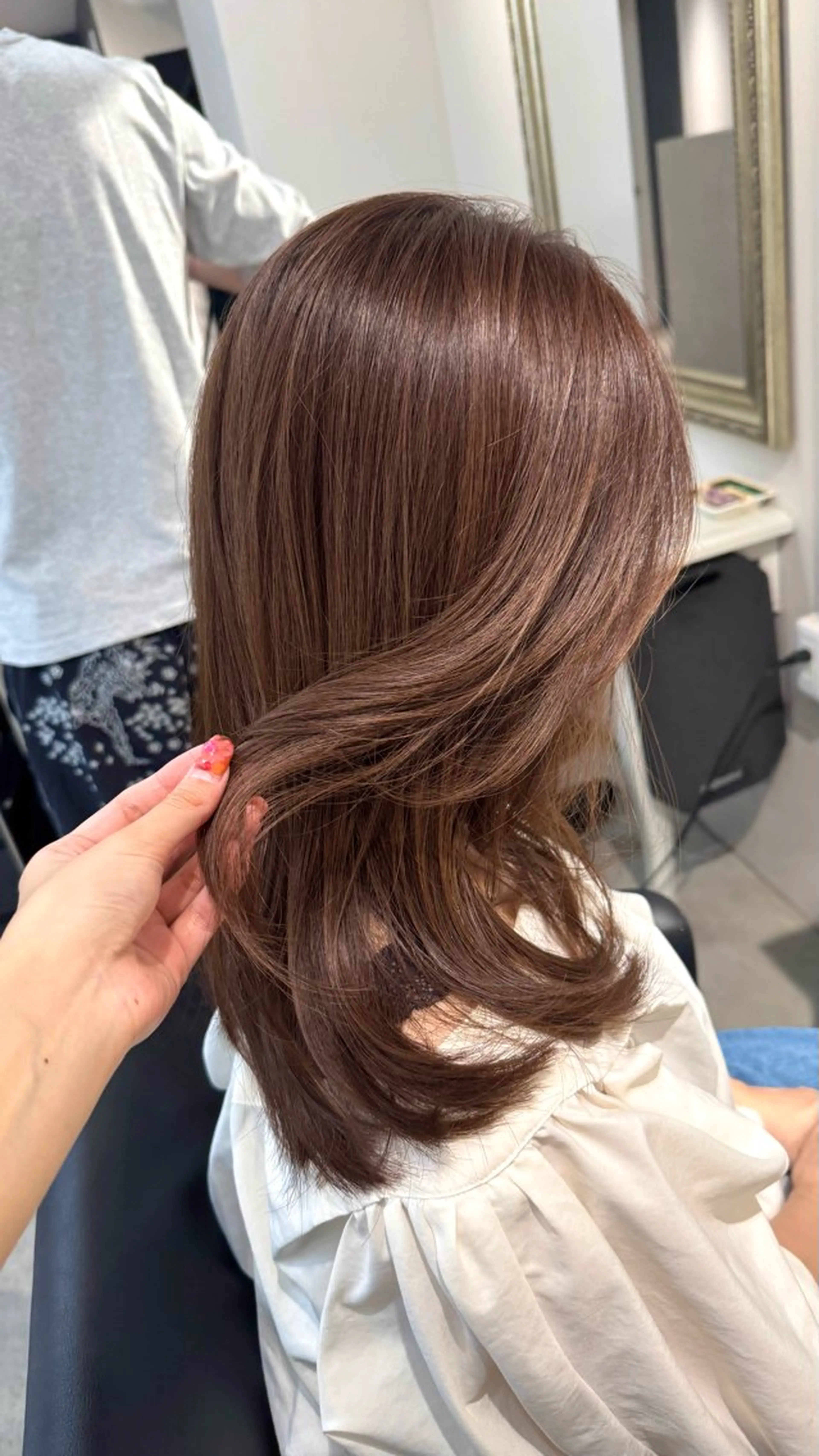 ミディアム カット ヘアカラー トリートメント reira/cien /似合わせカットのヘアスタイル