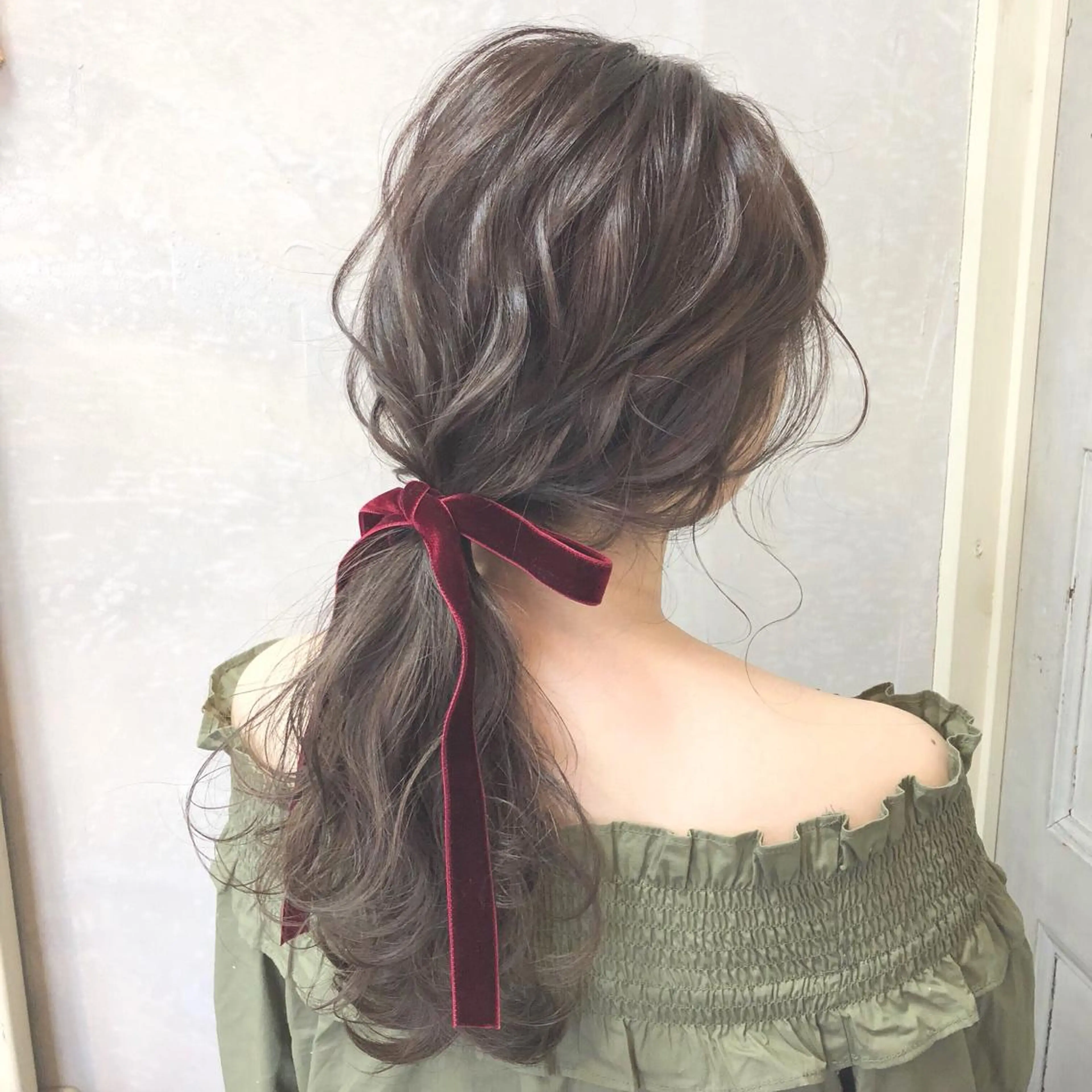 ロング カラー ヘアアレンジ アッシュ ブルーカラー ブルーアッシュ カット ヘアカラー トリートメント autre所属・大久保 ひでなりのヘアスタイル