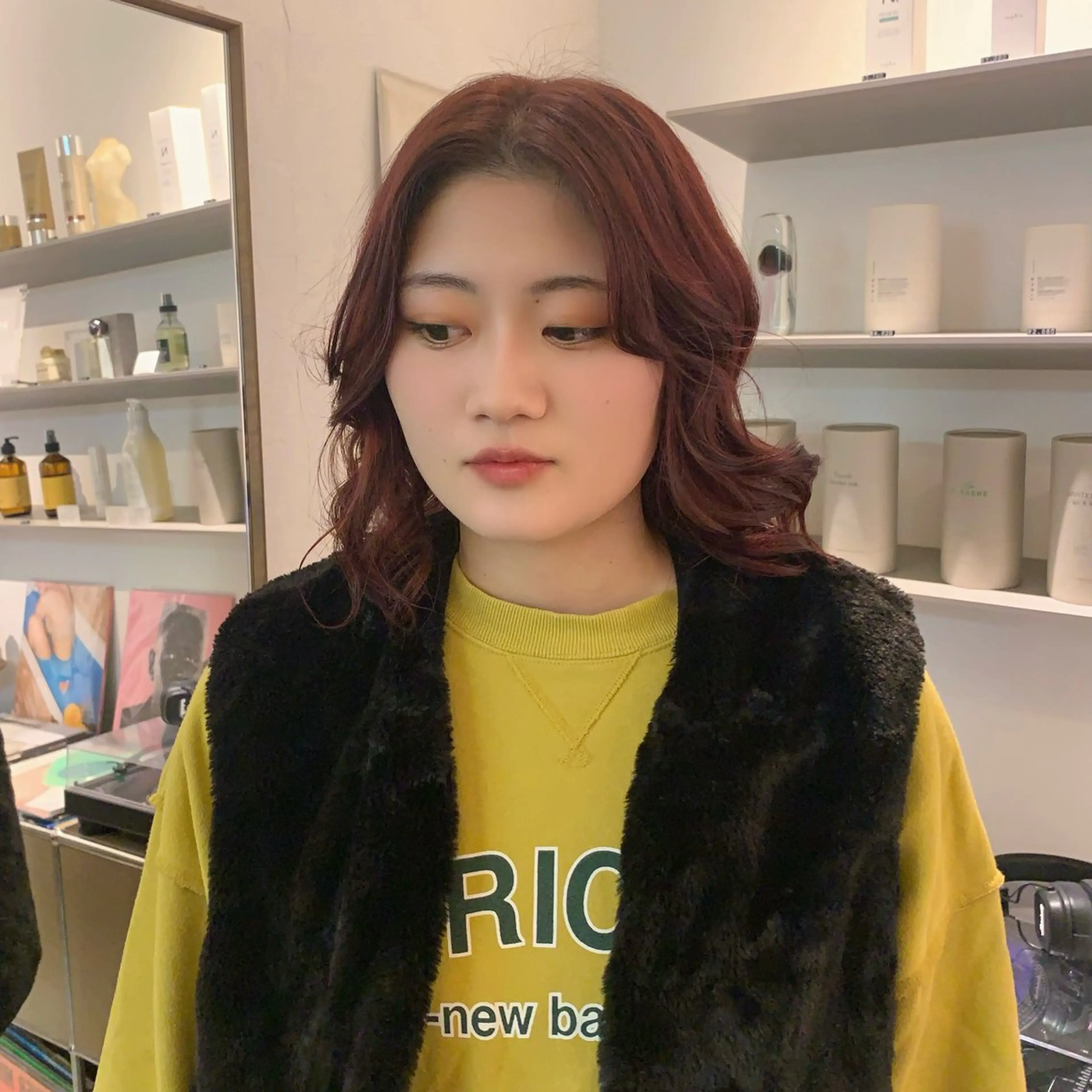 ミディアム カラー ボルドーカラー ヘアカラー MARIKA 透明感 / 韓国ヘア🪄のヘアスタイル