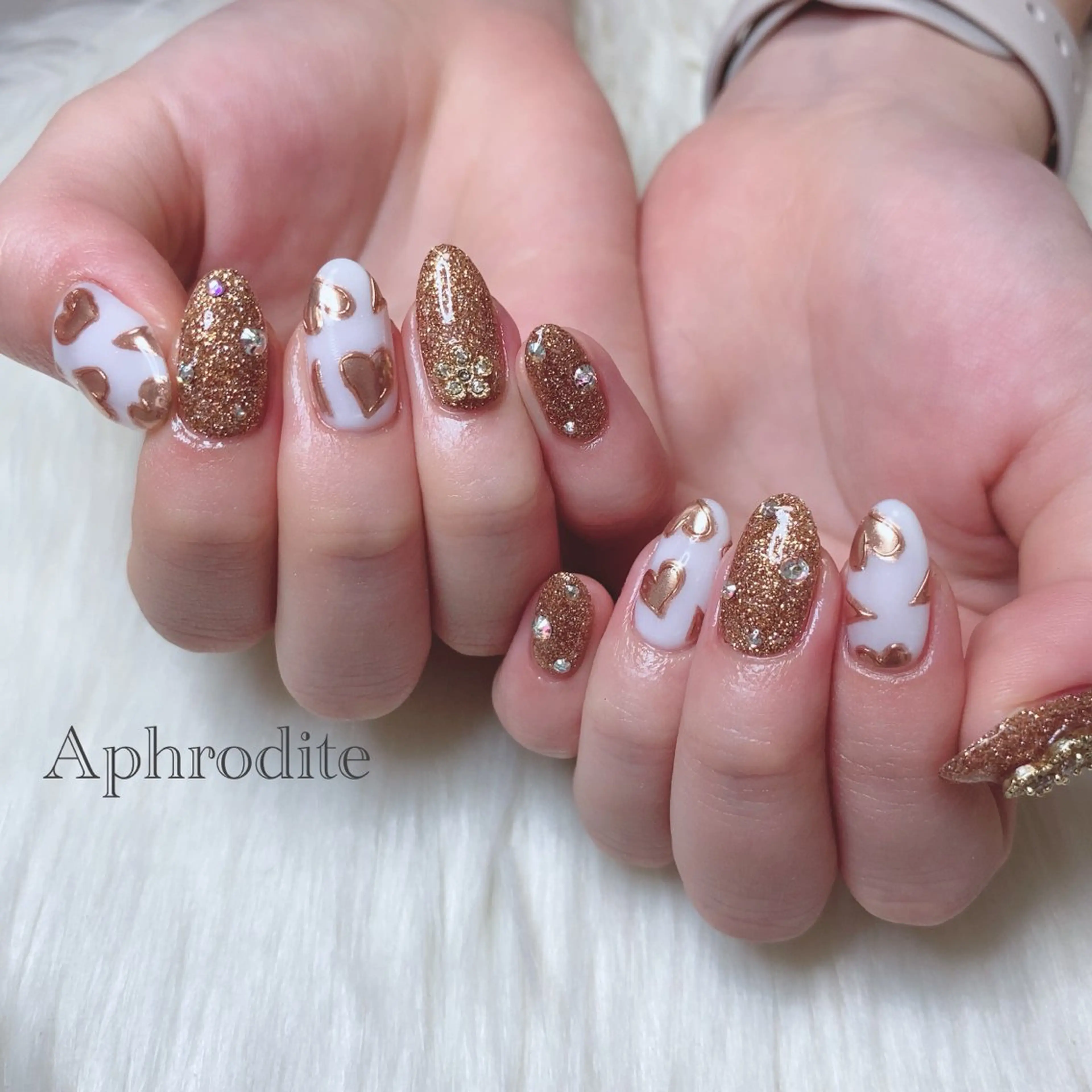 ネイル Aphrodite パラジェル認定サロンのネイルデザイン