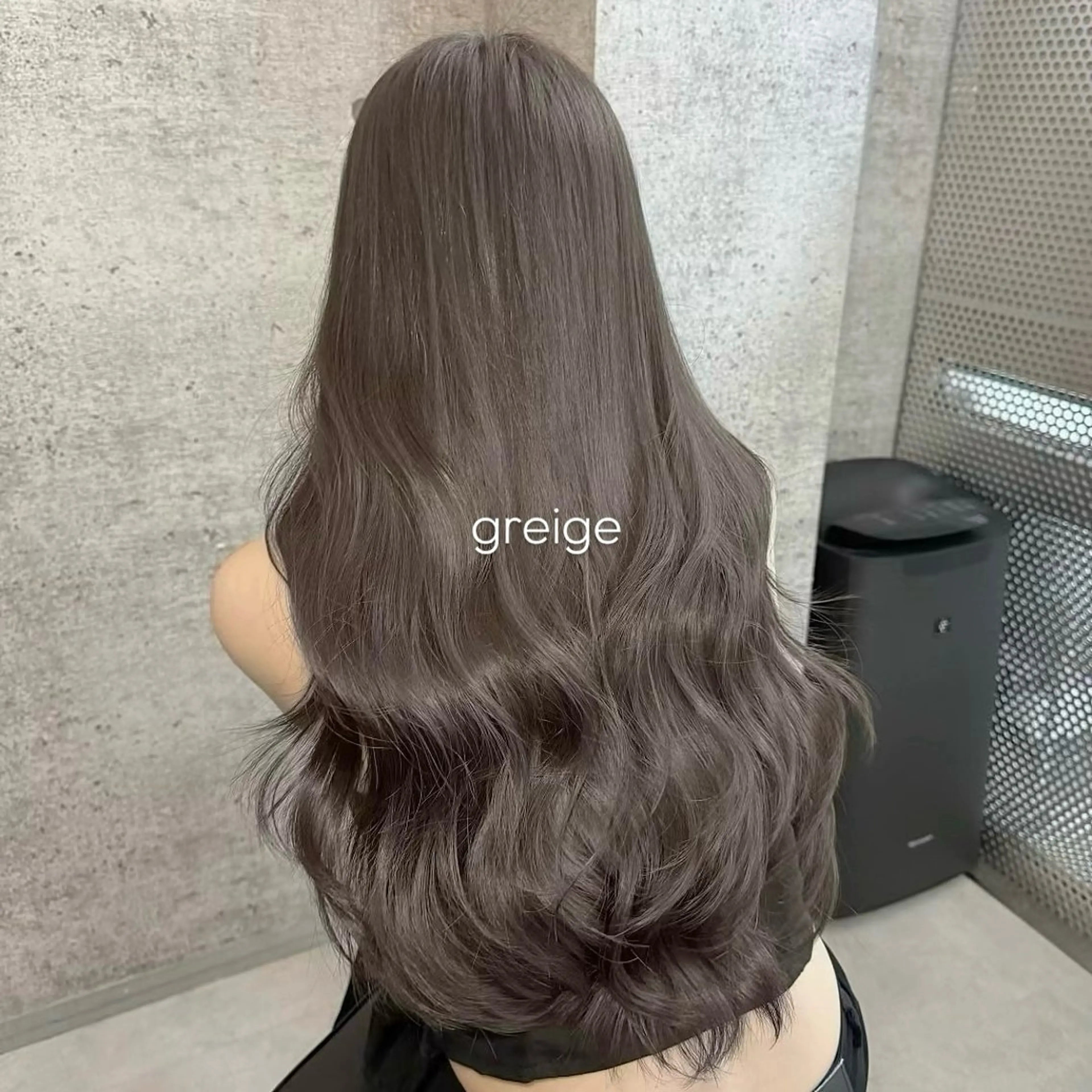 ロング カット ヘアカラー トリートメント iki omotesando所属・akiho/透明感 カラー/グレージュのヘアスタイル