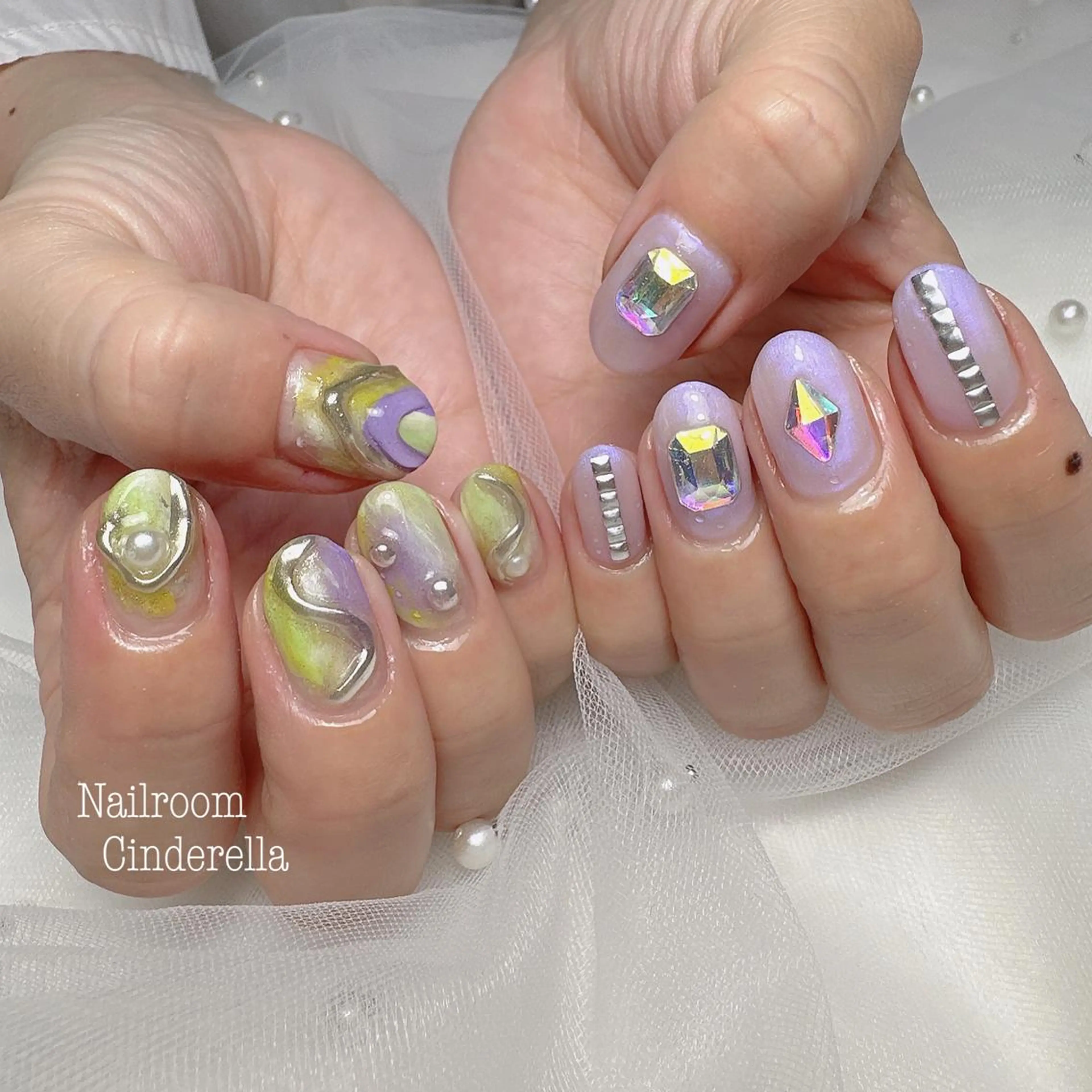ネイル Nailroom. Cinderellaのネイルデザイン
