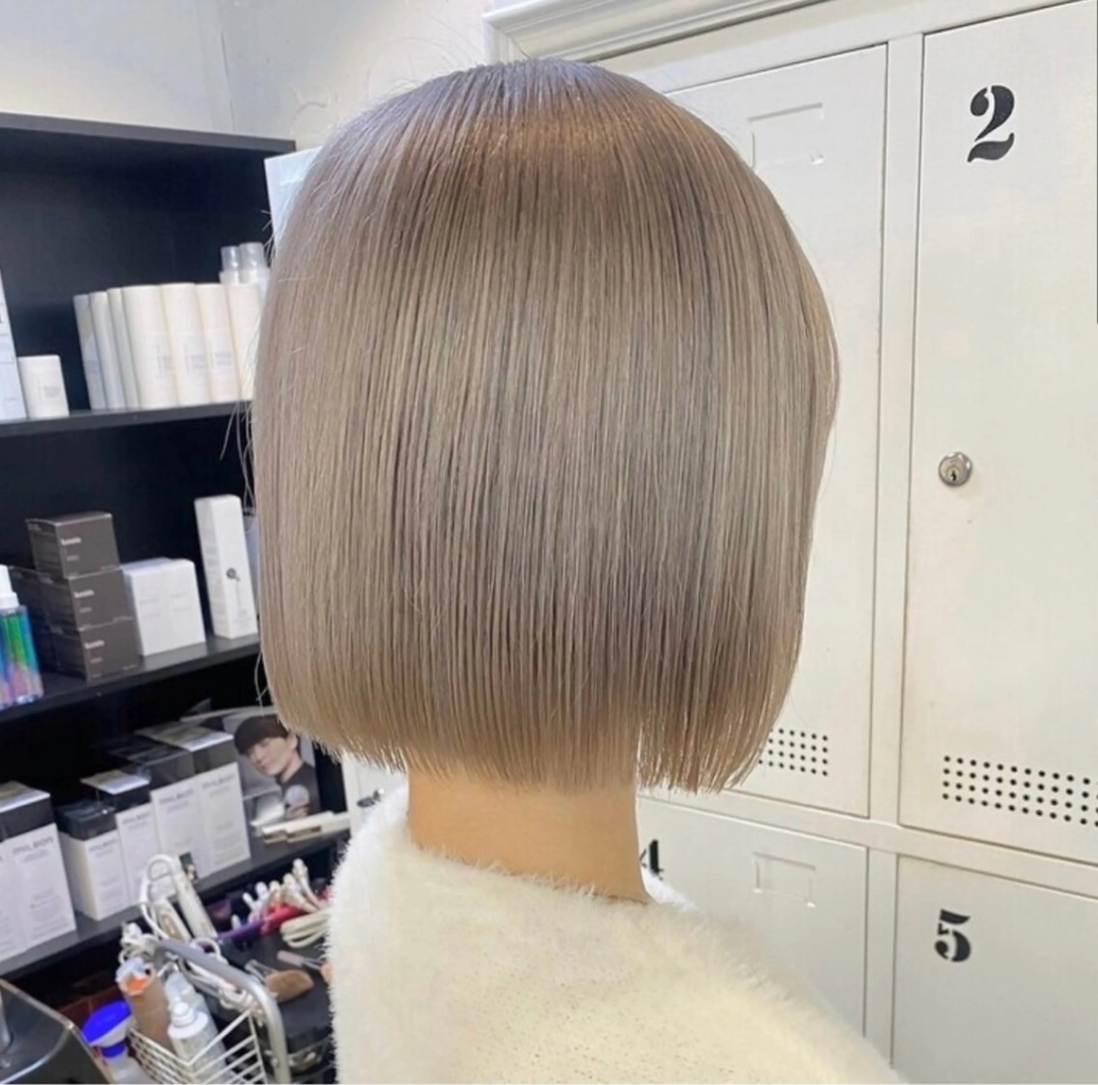 カラー ヘアカラー トリートメント ブリーチカラー×艶 🍨mihoのヘアスタイル