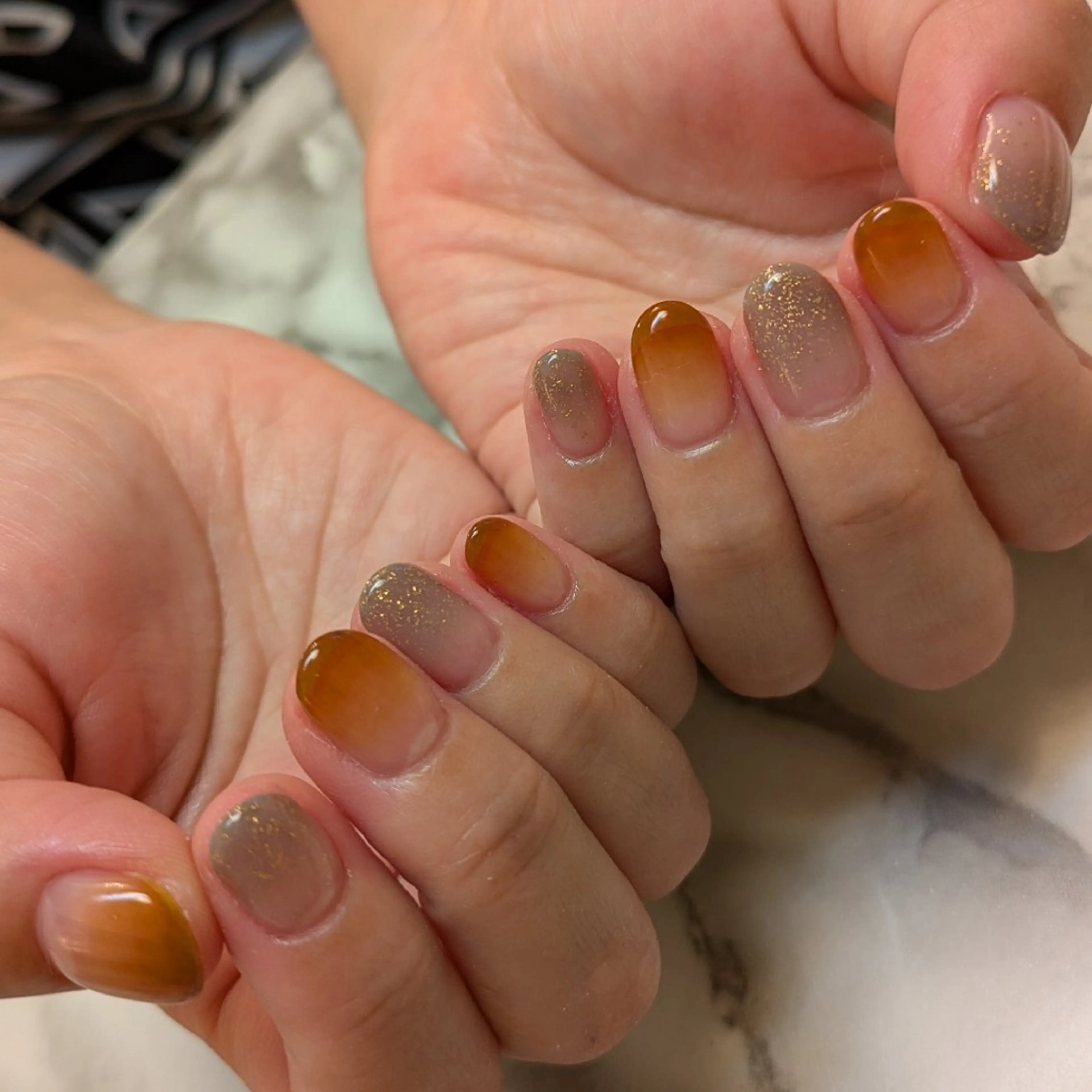 ネイル グラデーション ジェヌインネイル 河内のネイルデザイン