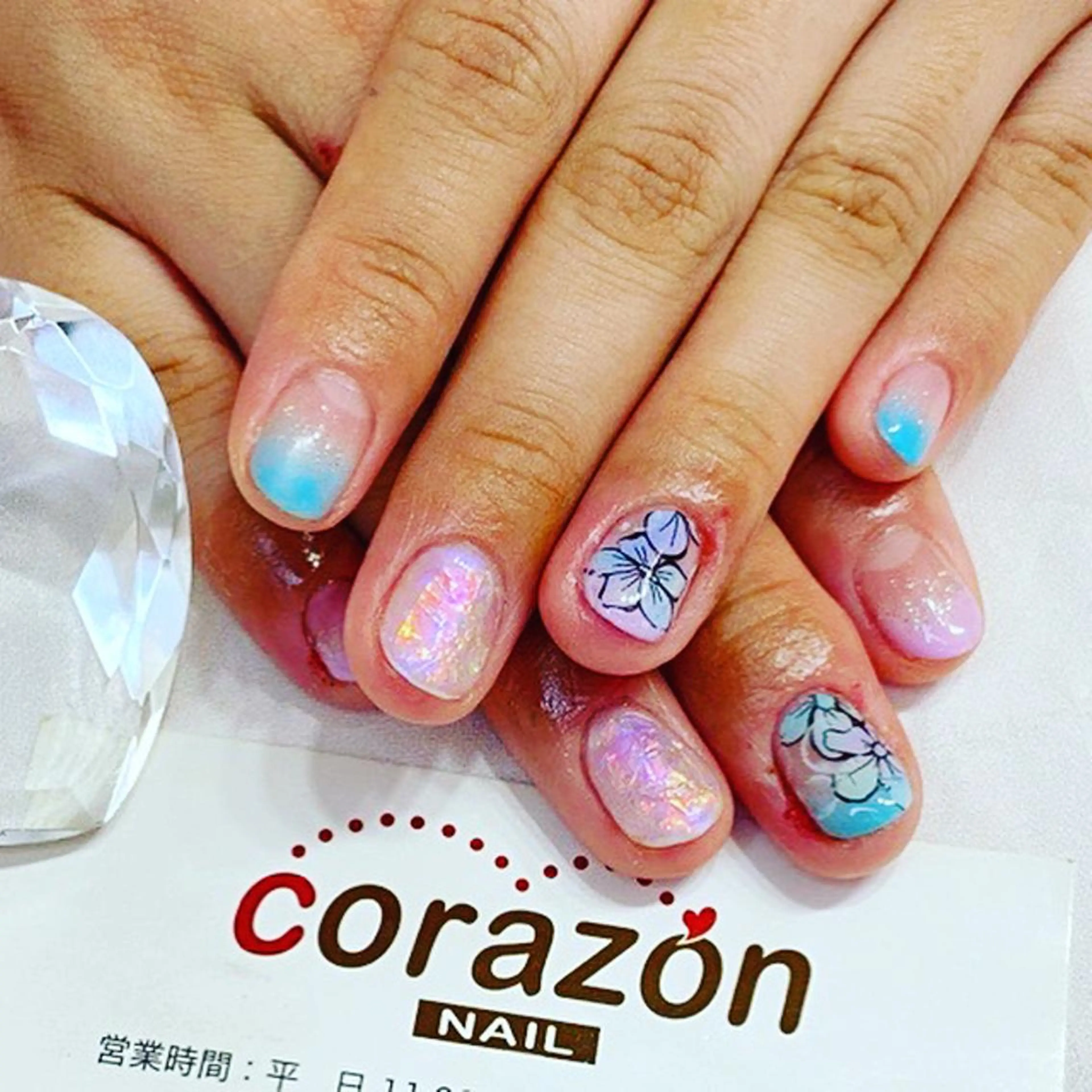 ネイル 氷ネイル・うるうるネイル 水色 夏ネイル corazon所属・ネイリスト aicoのネイルデザイン