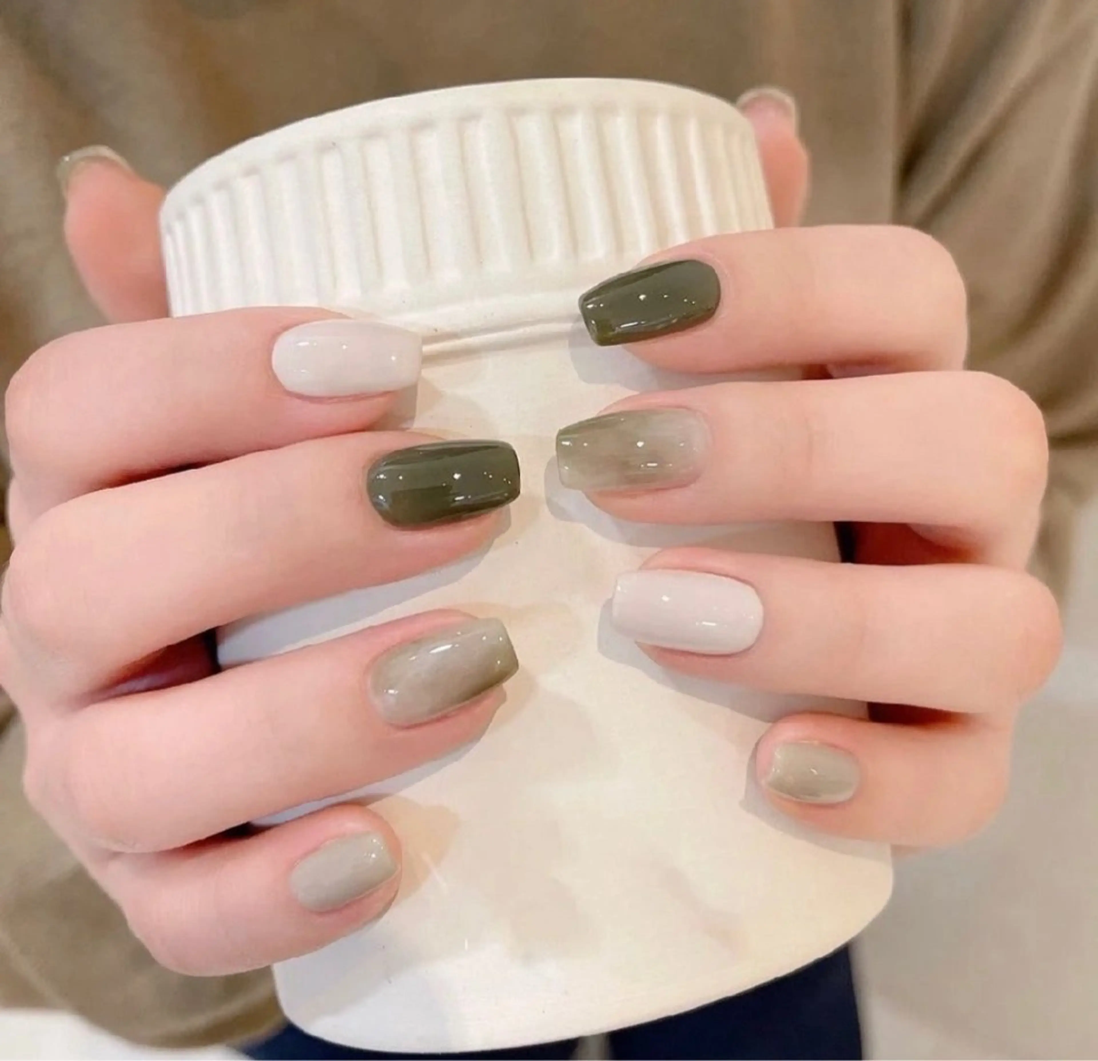 ネイル ハンドネイル ハンドケア 🤩 Yuliaユリアのネイルデザイン