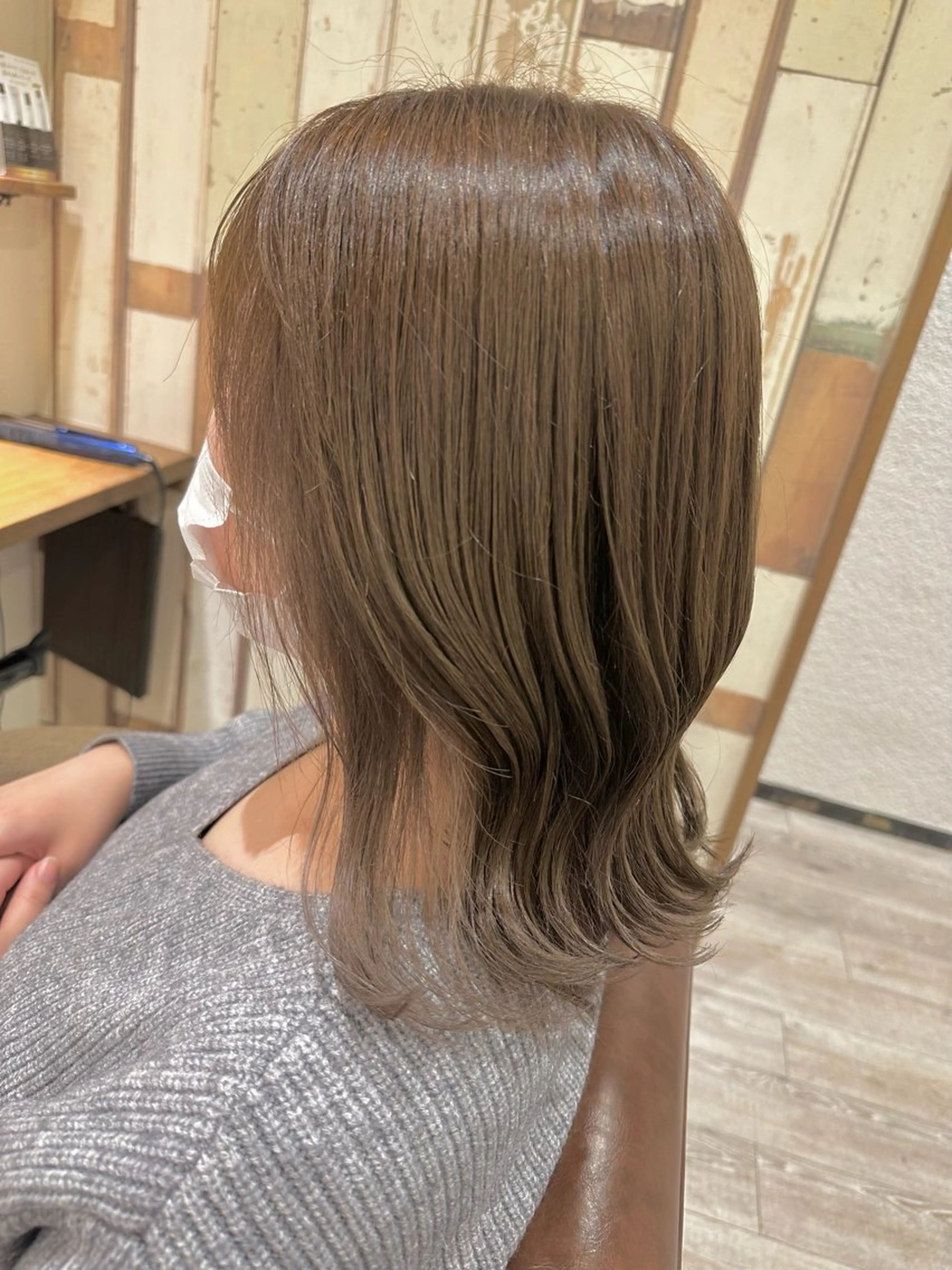 ミディアム 外ハネヘア 撮影モデル 佐藤  真依のその他イメージ