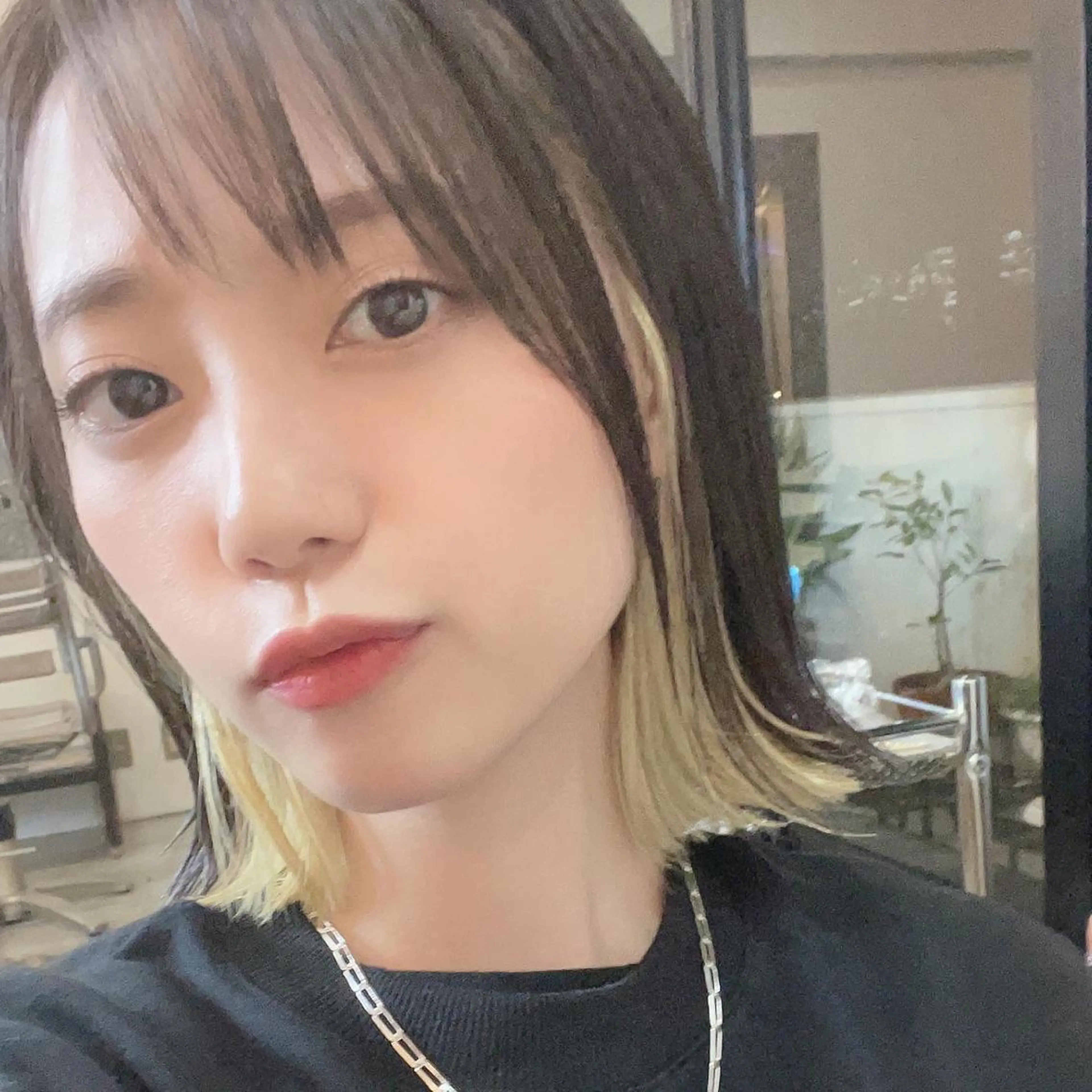 ショート くせ毛 エギョモリ 顔まわりレイヤー タンバルモリ 韓国風ヘア カット ヘアカラー トリートメント 韓国レイヤー×透明感 髪質改善　武田涼のヘアスタイル
