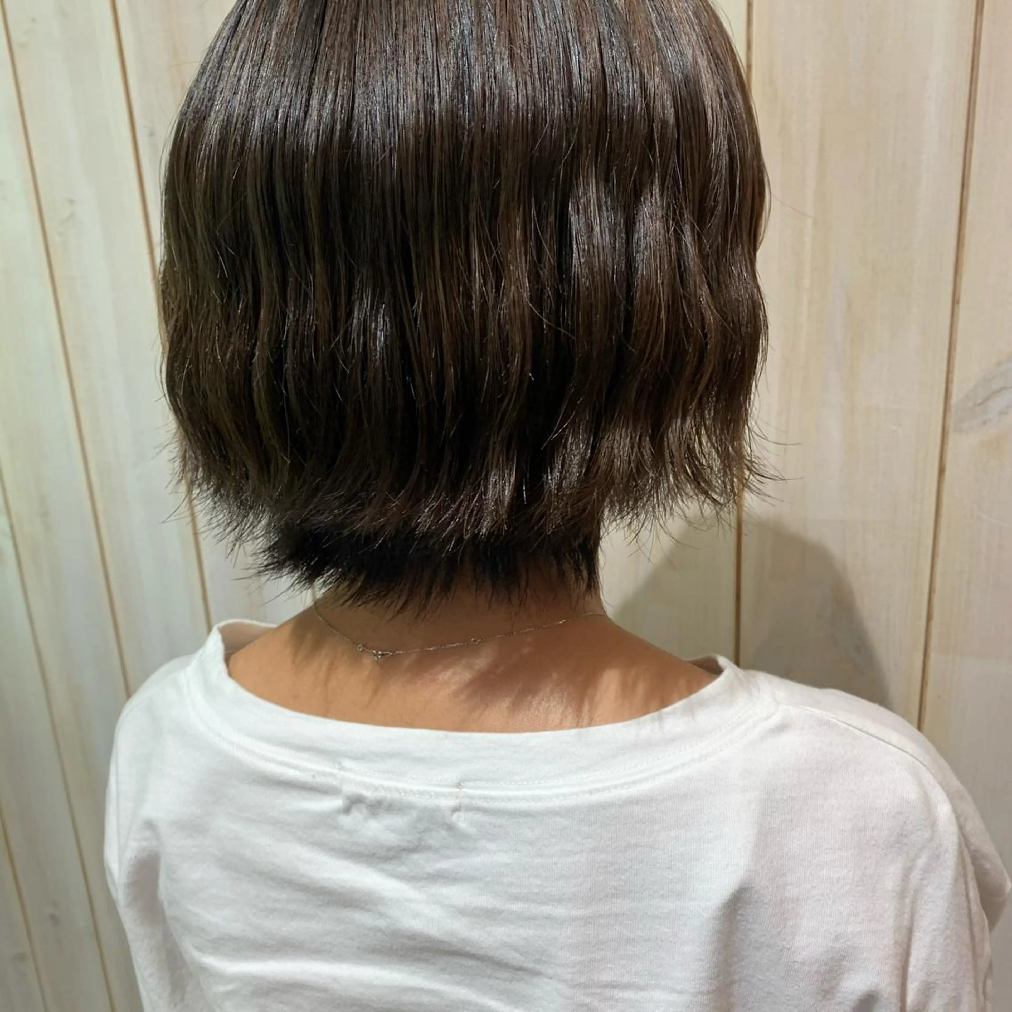 ショート カラー ヘアカラー トリートメント 中井 茅佳のヘアスタイル