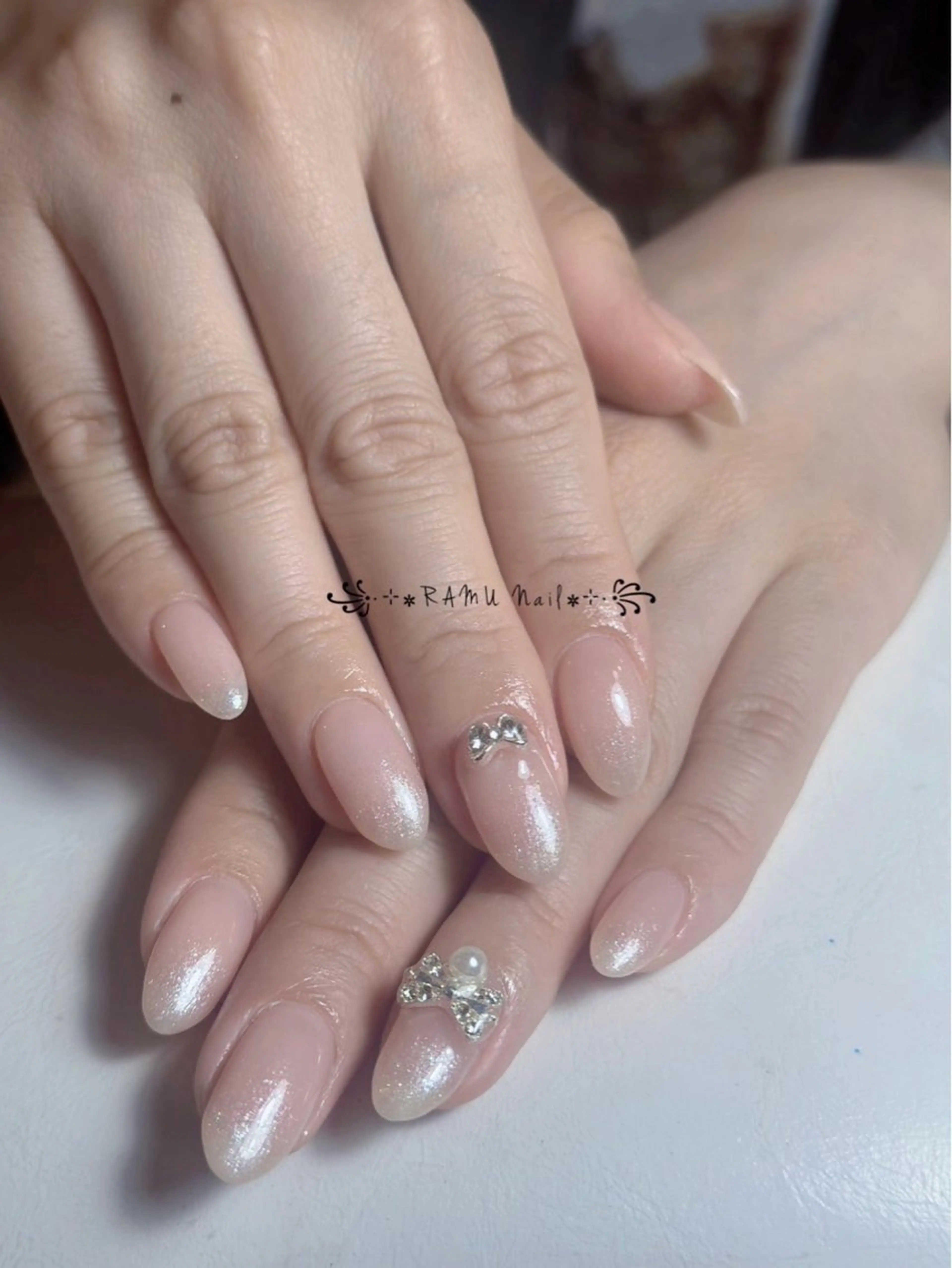 ネイル チークネイル フレンチネイル グラデーション キラキラネイル 韓国ネイル ハンドネイル RAMU_Nail 池袋店のネイルデザイン