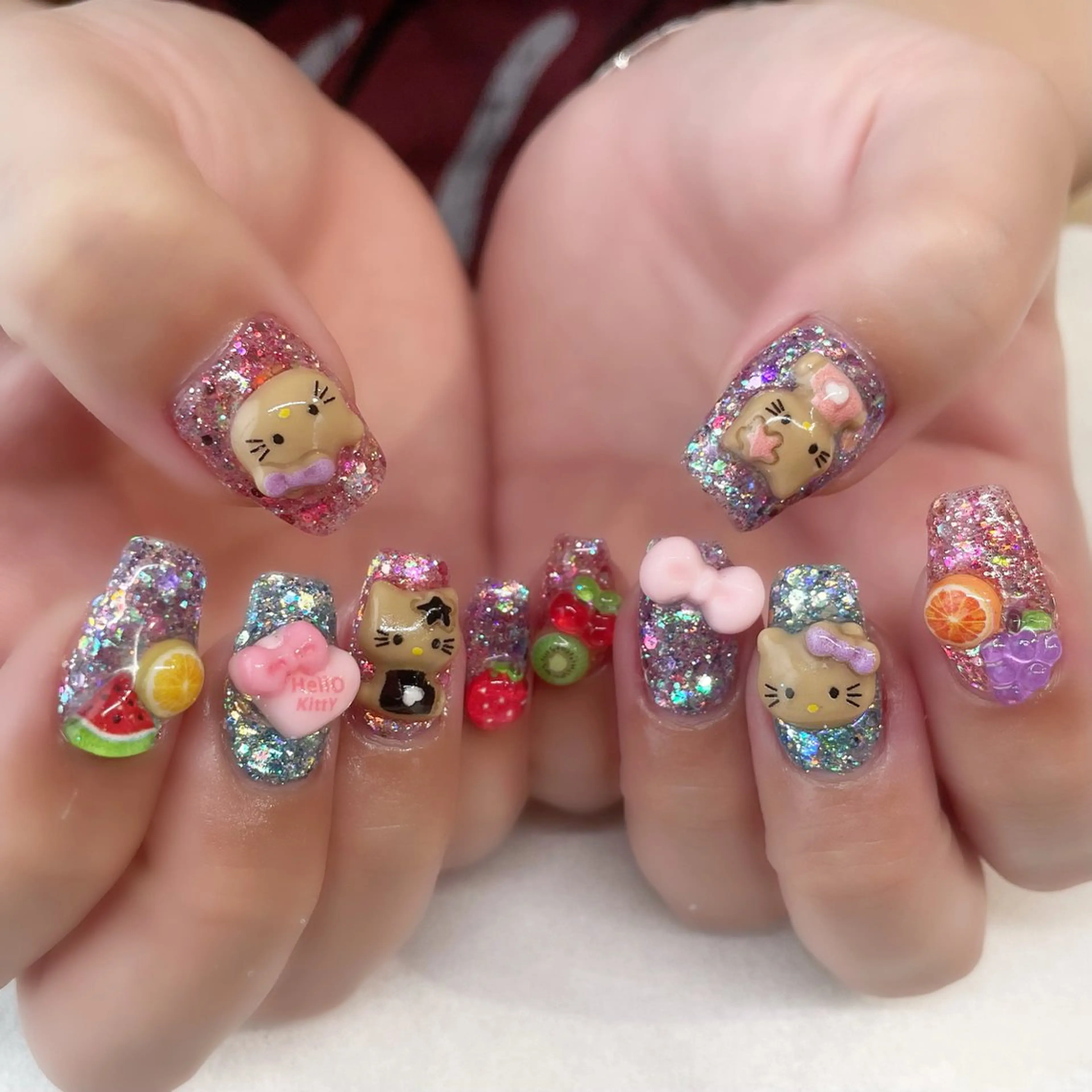 ネイル ハンドネイル 🌈🐰 saki. m 🐰🌈のネイルデザイン