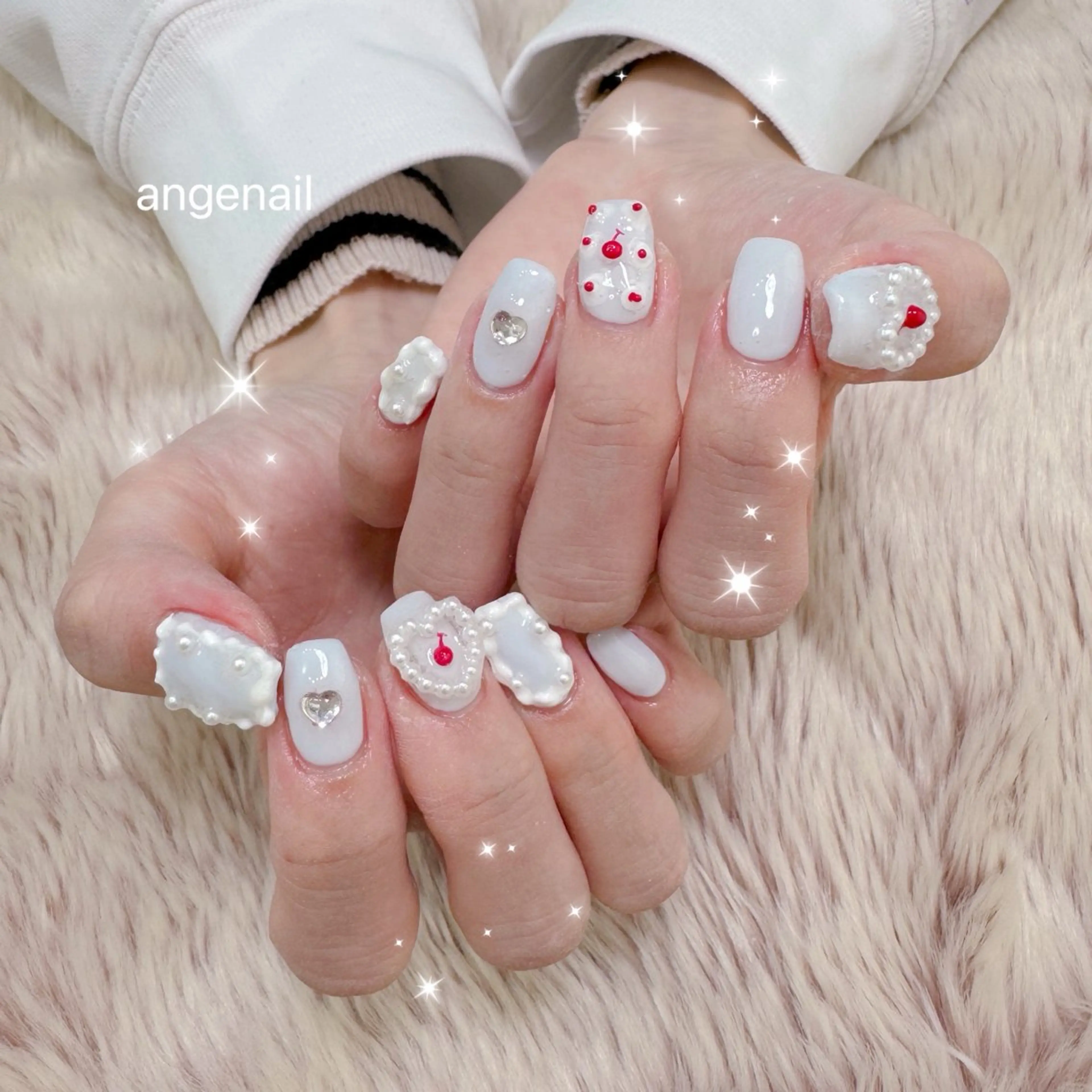 ネイル ハンドネイル オーナーネイリスト MAKIのネイルデザイン