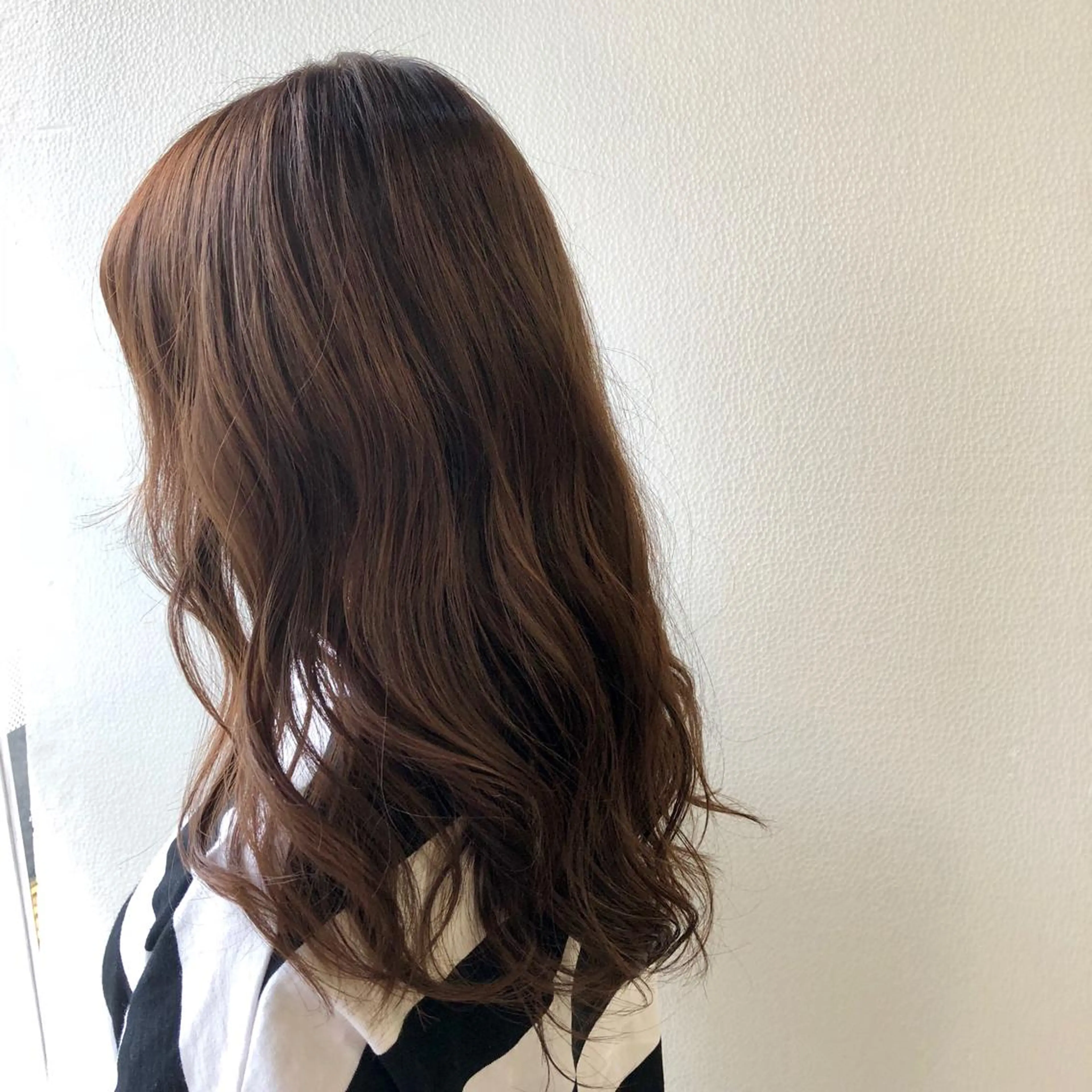 ロング カラー LiEN所属・菅沢 奈生のヘアスタイル