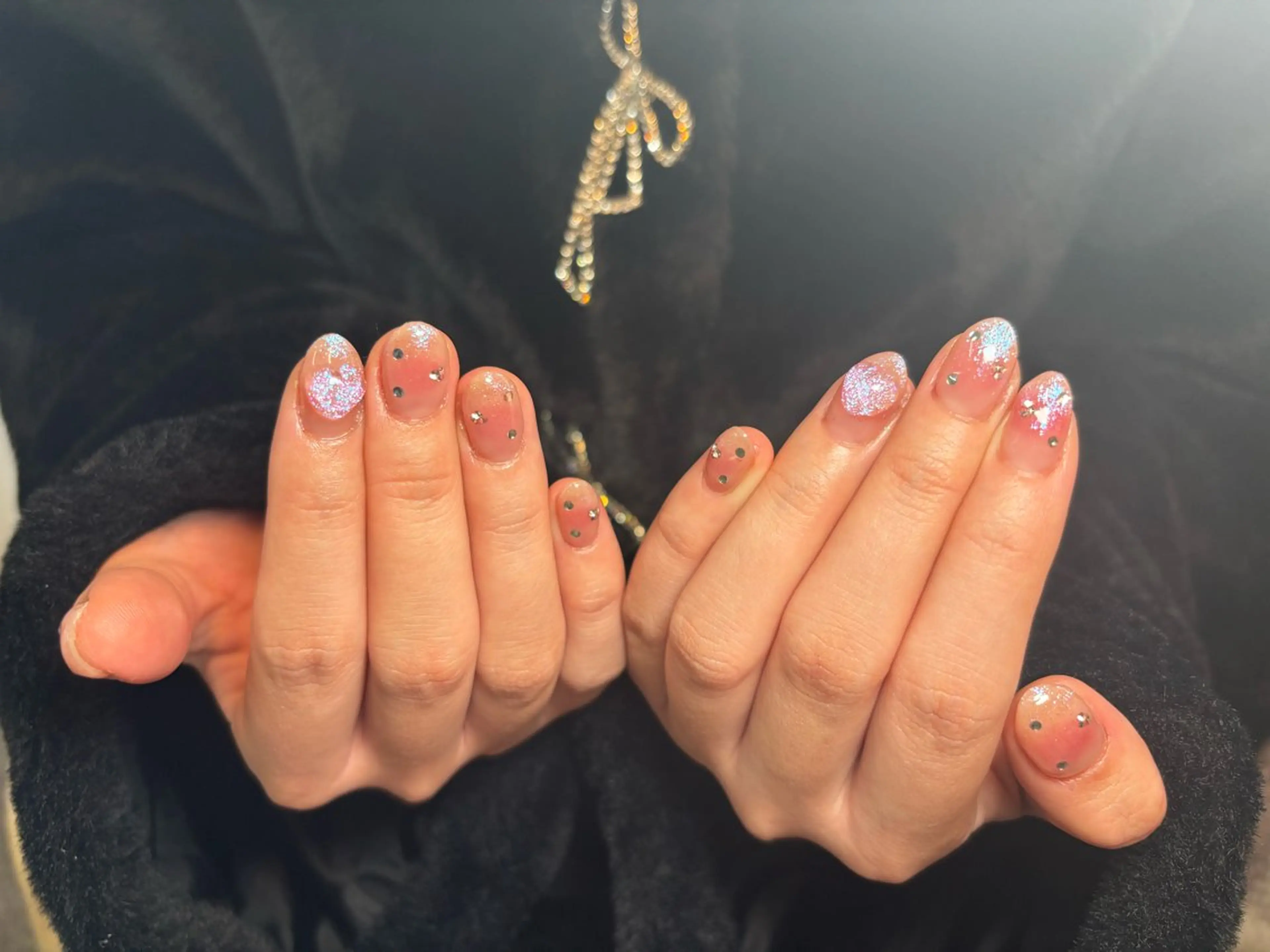 ネイル カジュアル チークネイル フレンチネイル ジェルネイル ガーリー ハンドネイル 安部 もものネイルデザイン