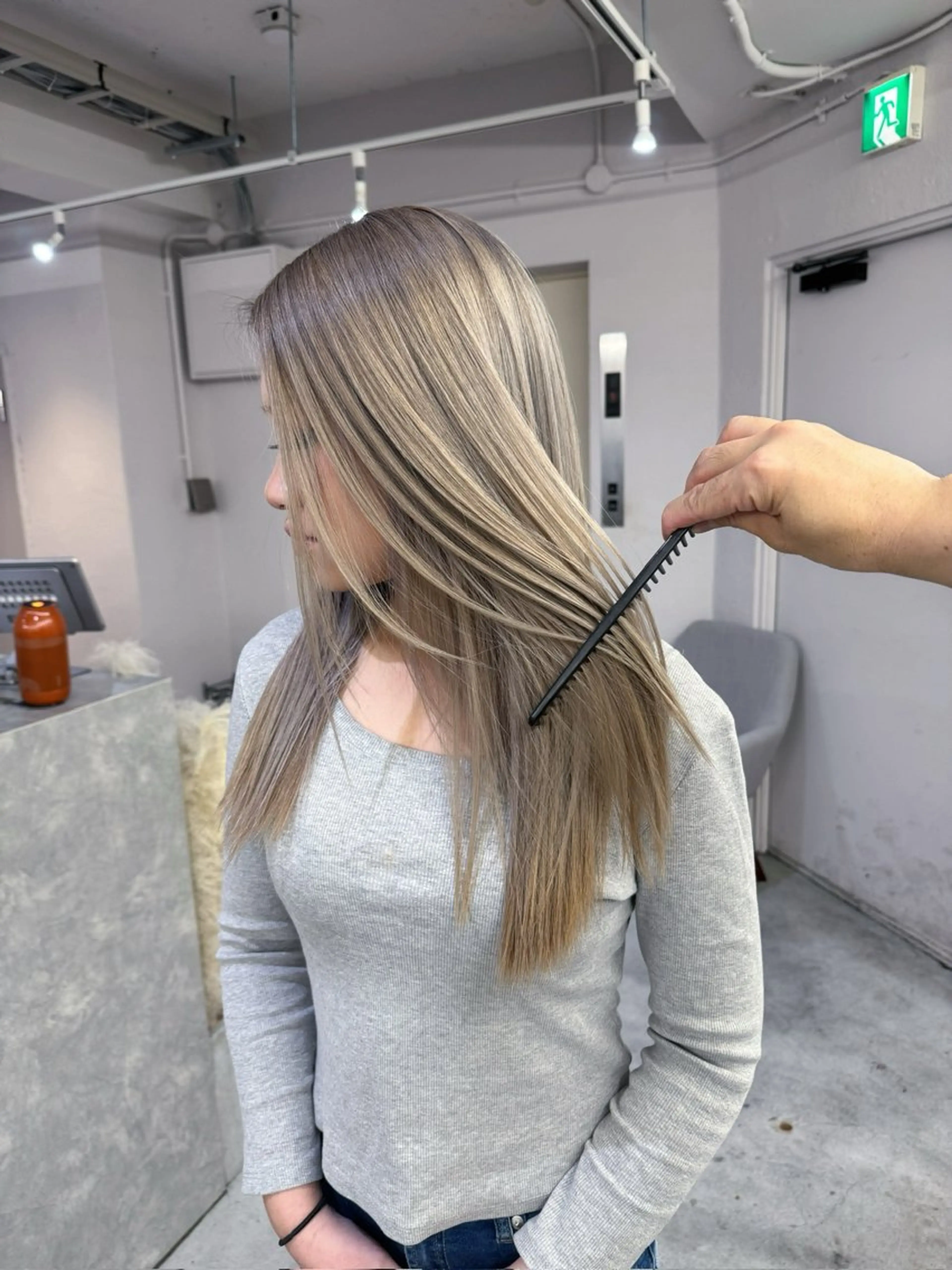 カラー 心斎橋ブリーチ特化 rikitoのヘアスタイル
