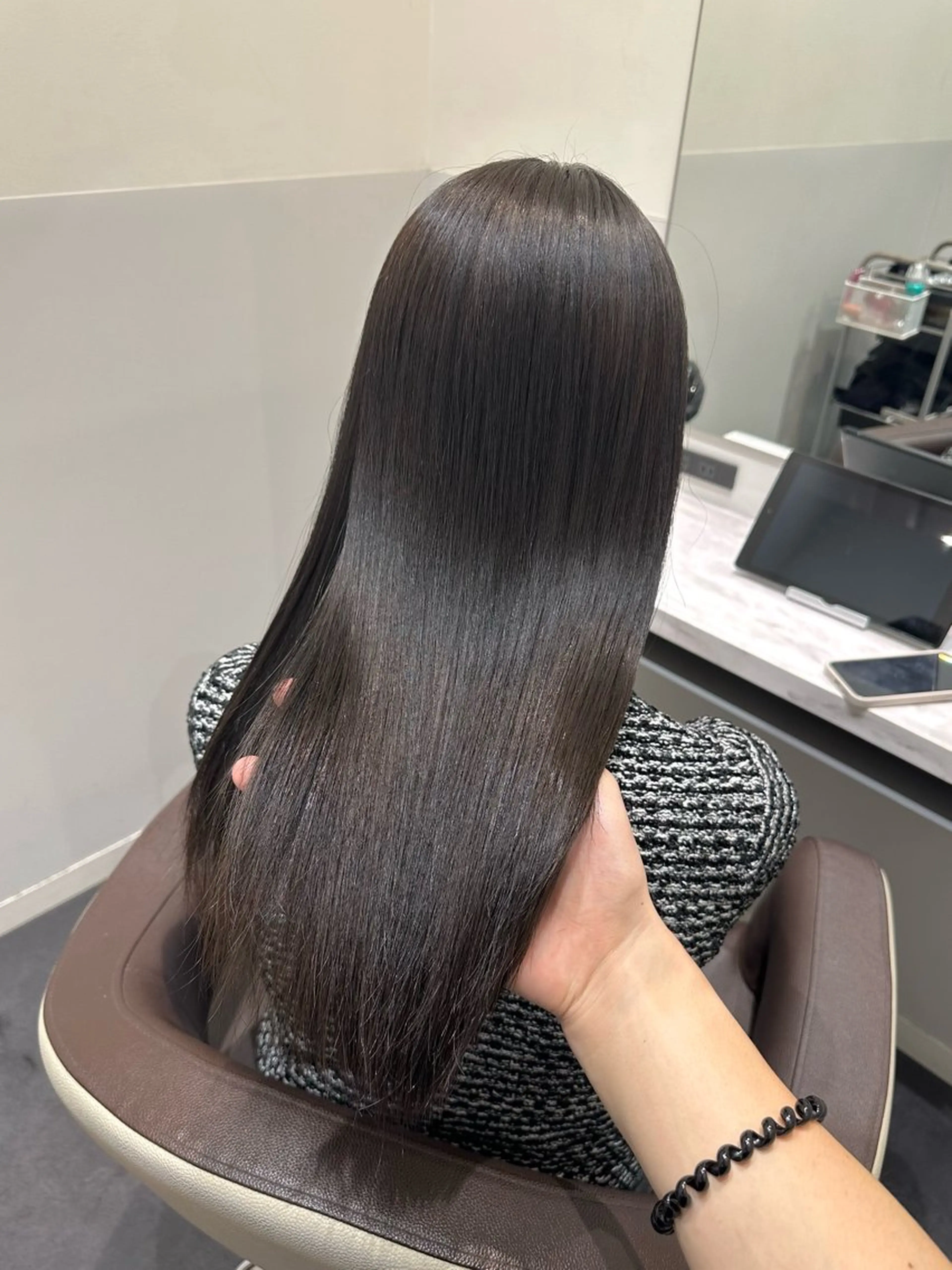 セミロング カラー ブリーチ ケアカラー グレージュ ブリーチなしカラー 髪質改善 カット ヘアカラー トリートメント LUMO所属・矢野 晃平のヘアスタイル