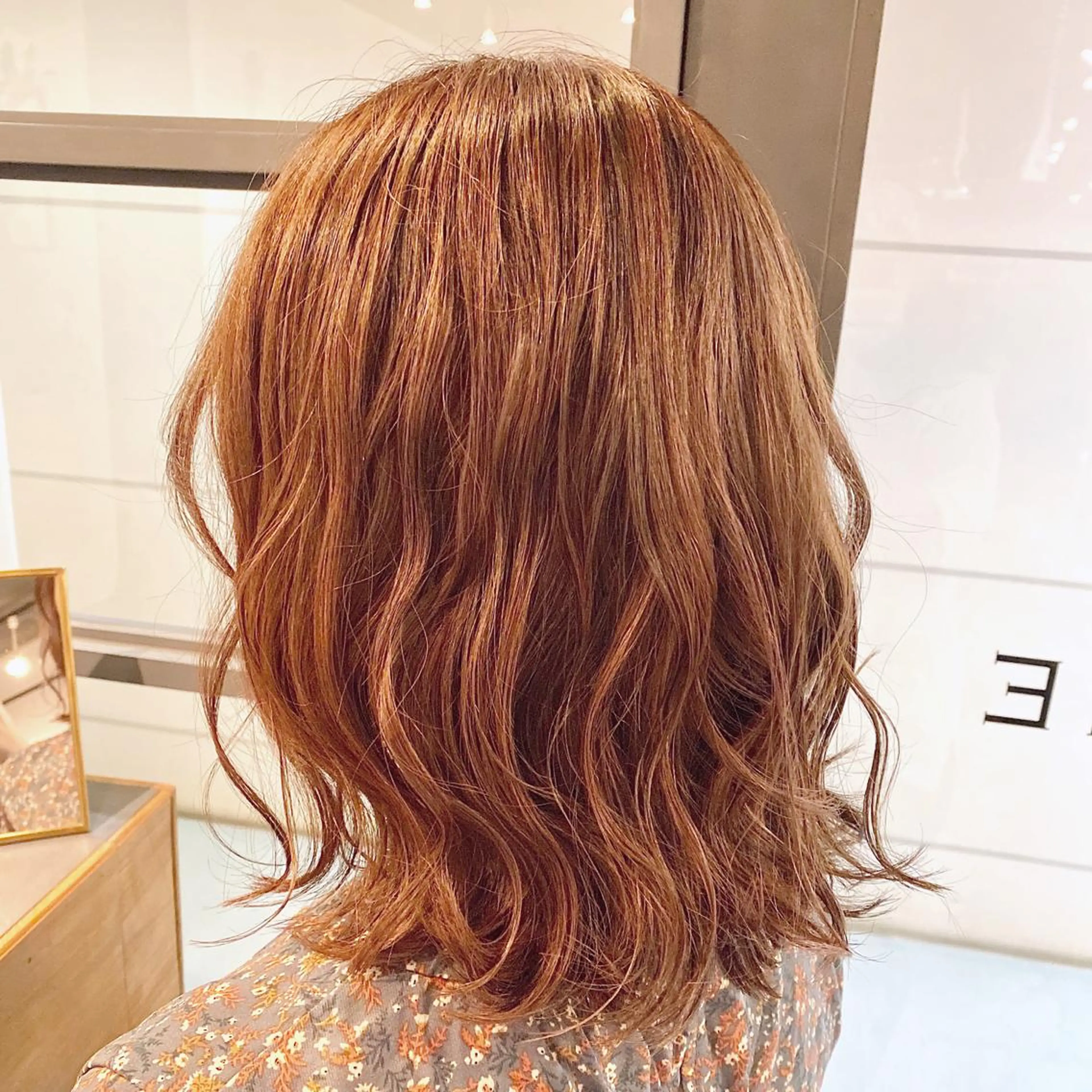 セミロング カラー TRUCK トラックのヘアスタイル